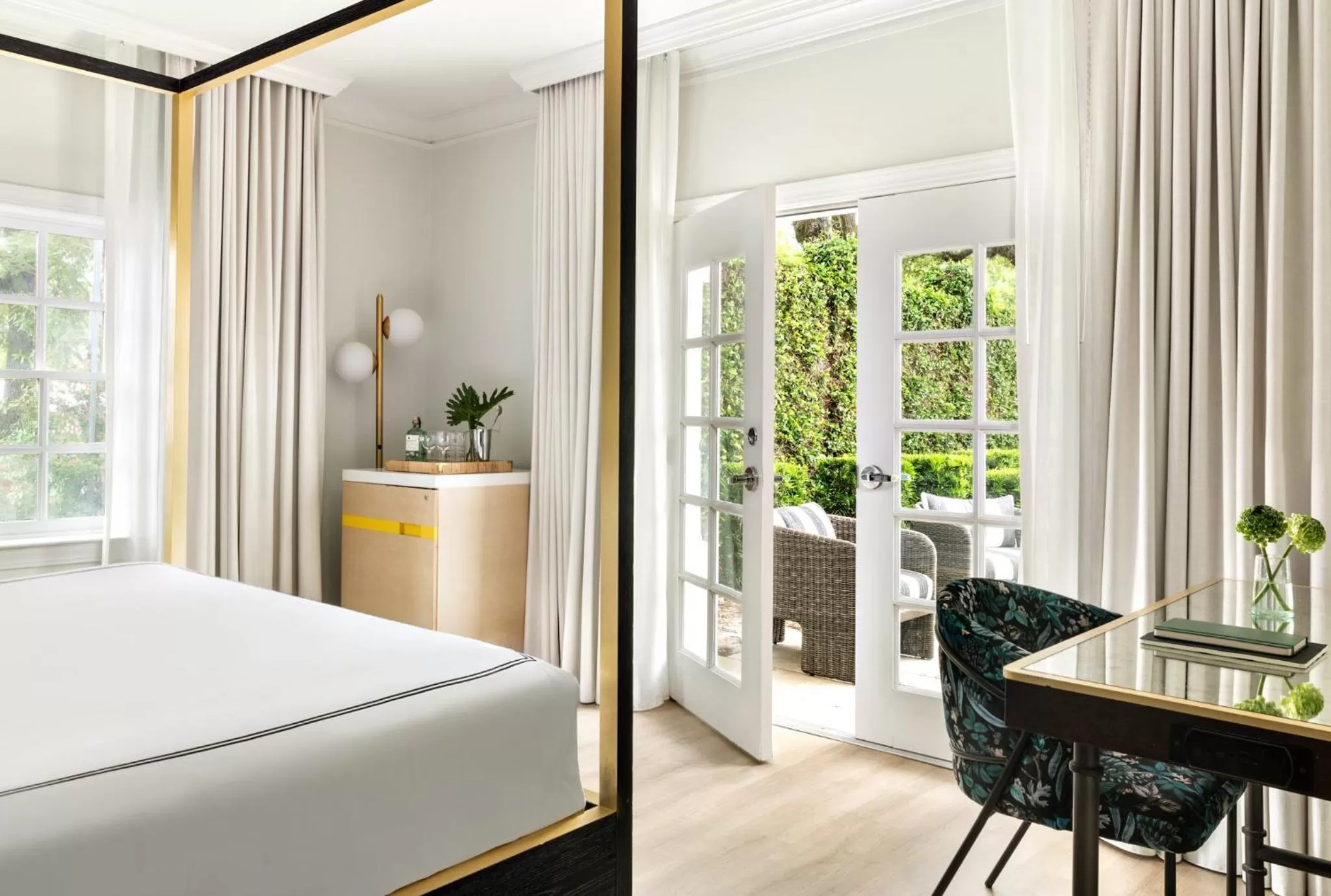 Photo of the whole room, Bed in Kimpton Brice Hotel by IHG