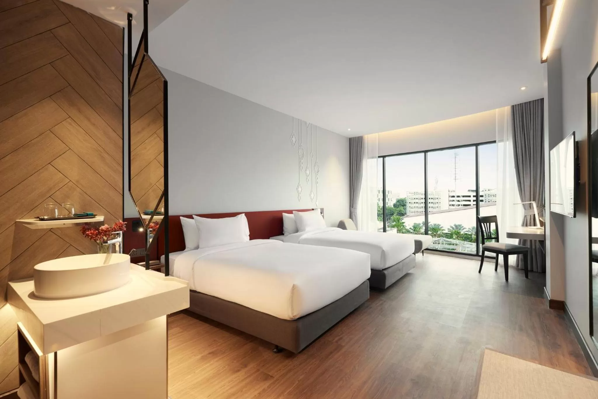 Photo of the whole room, Bed in Centara Life Hotel Bangkok Phra Nakhon