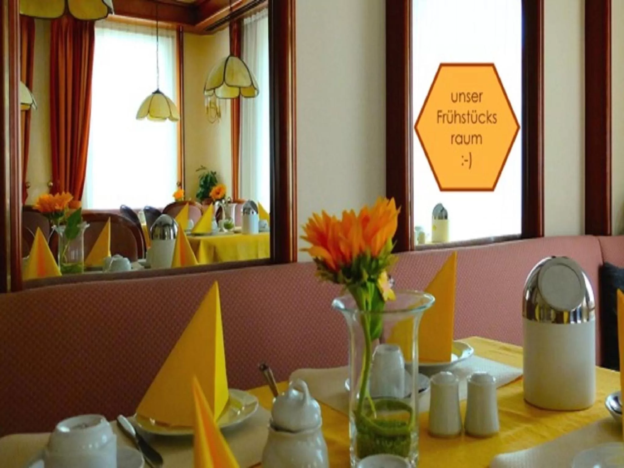 Restaurant/places to eat in Hotel am Schelztor