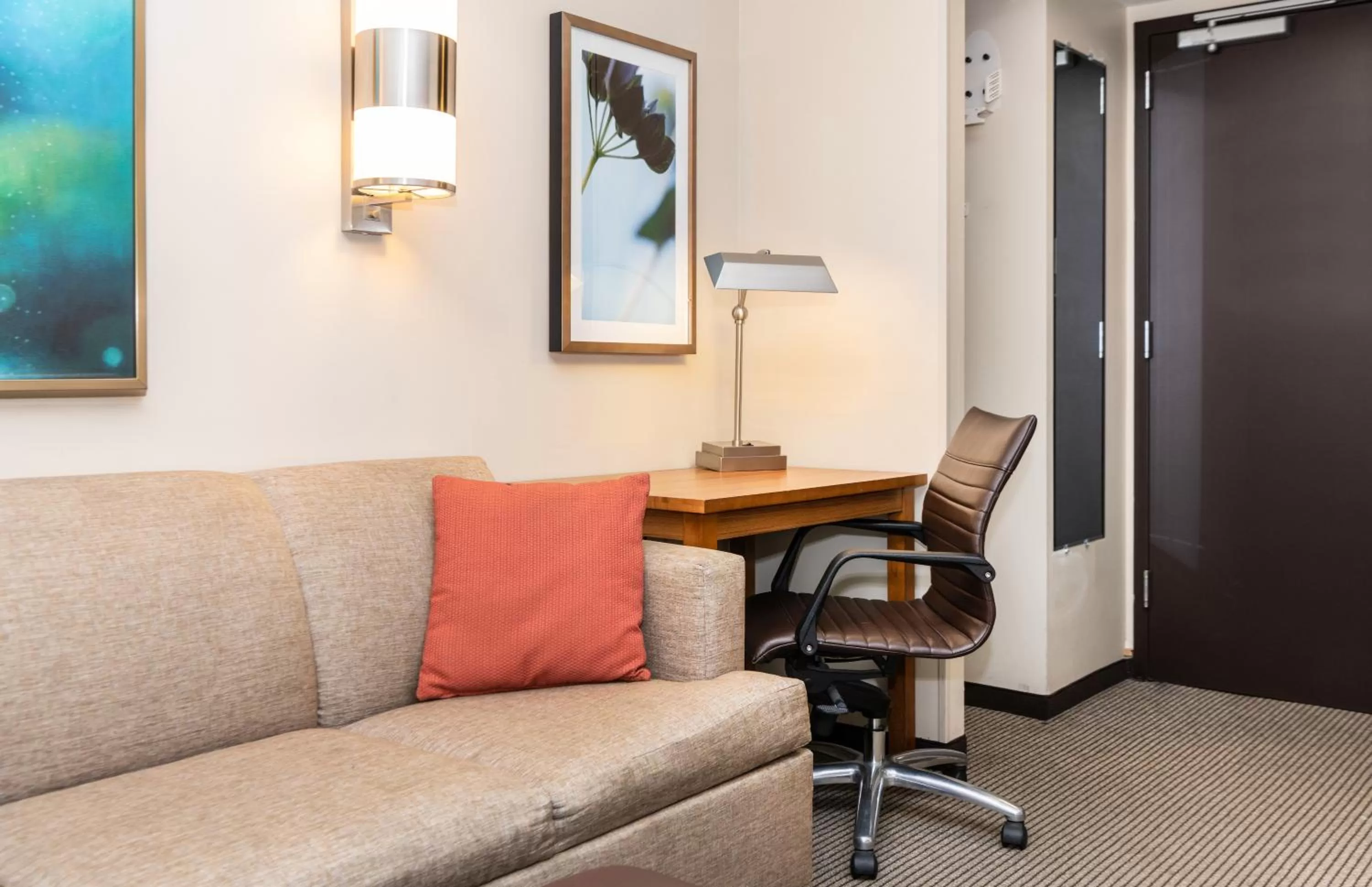 Bed in Hyatt Place New York/Midtown-South