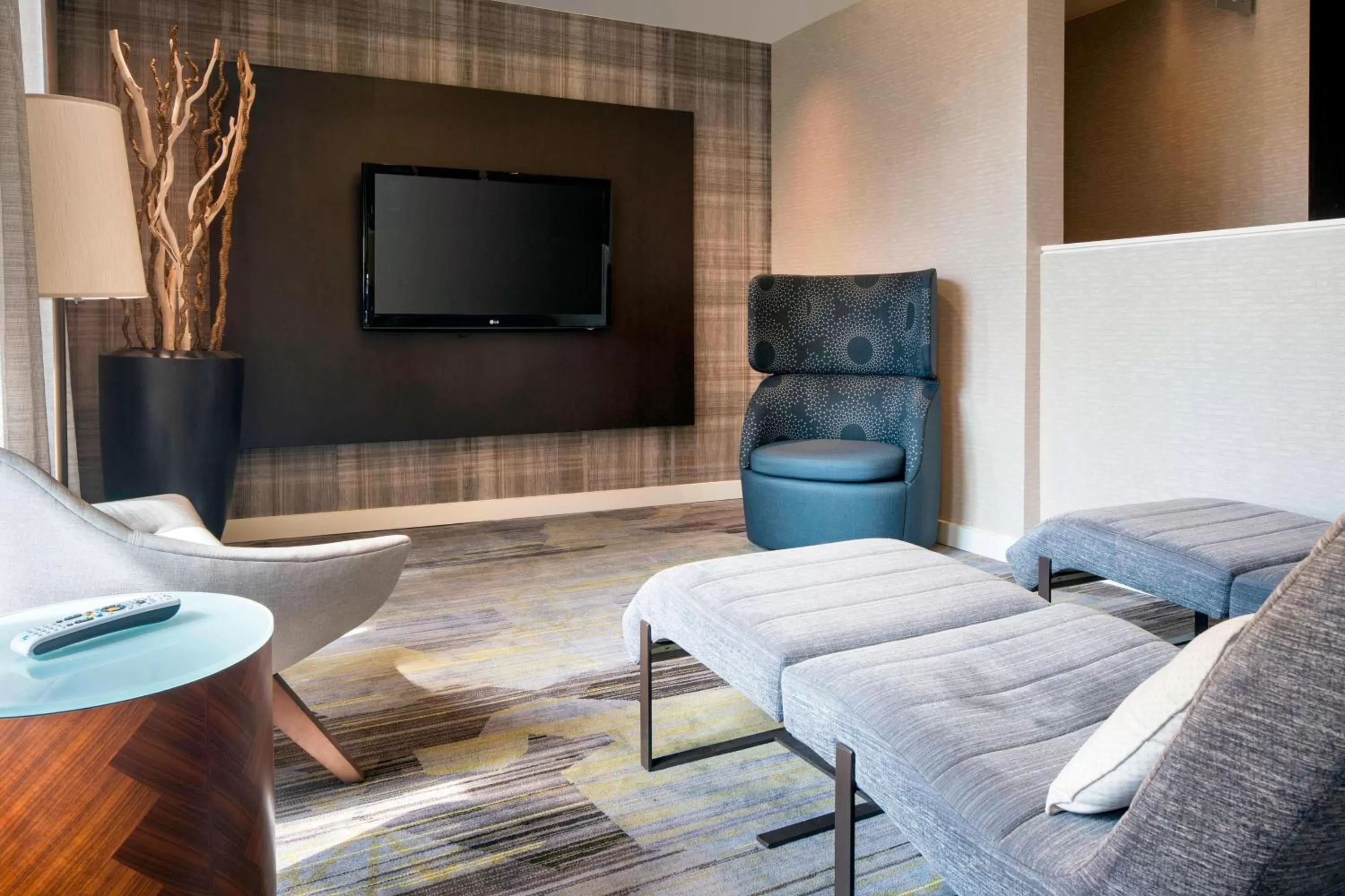 Lobby or reception in Courtyard San Jose Cupertino