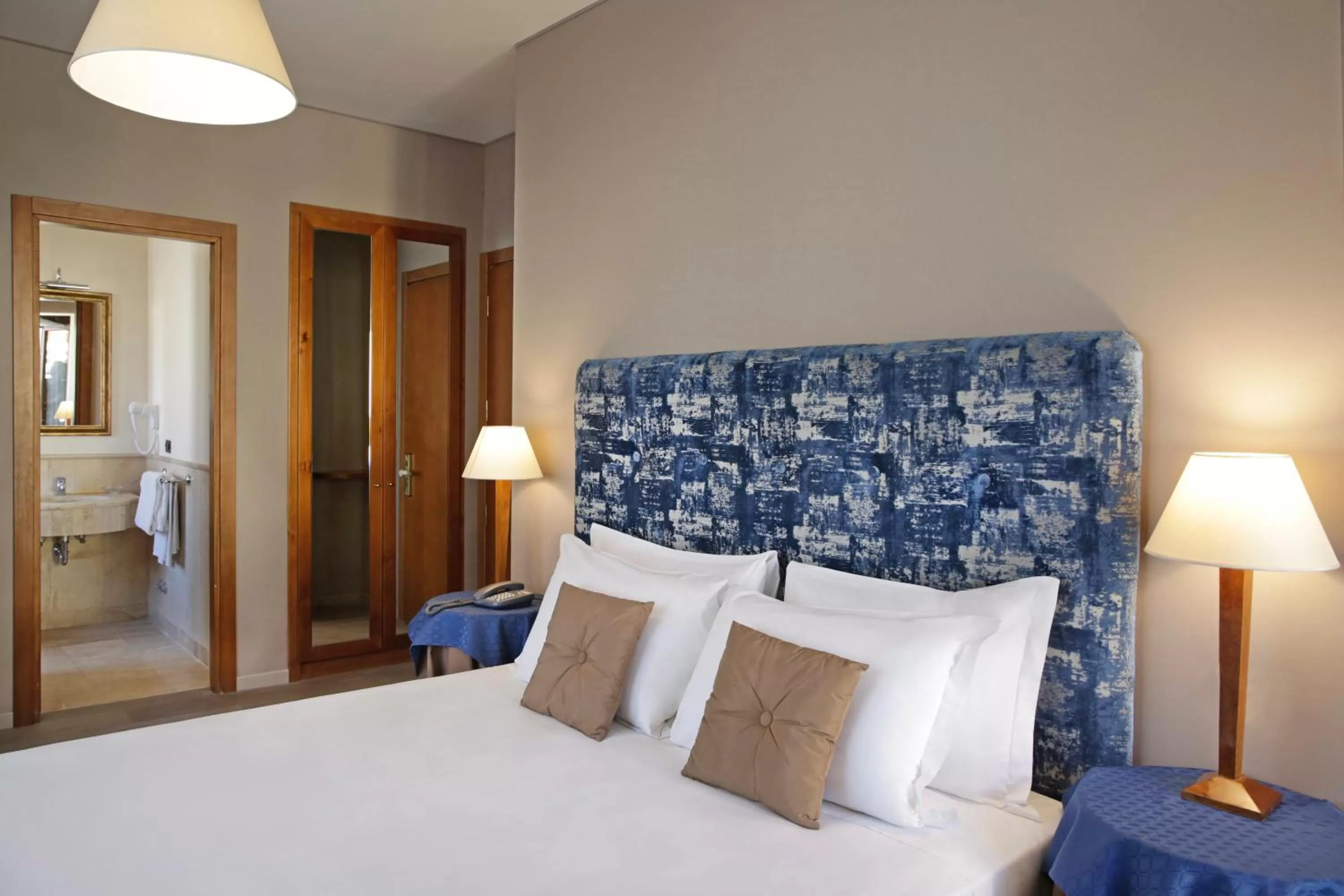 Photo of the whole room, Bed in BeYou Hotel Ponte Milvio