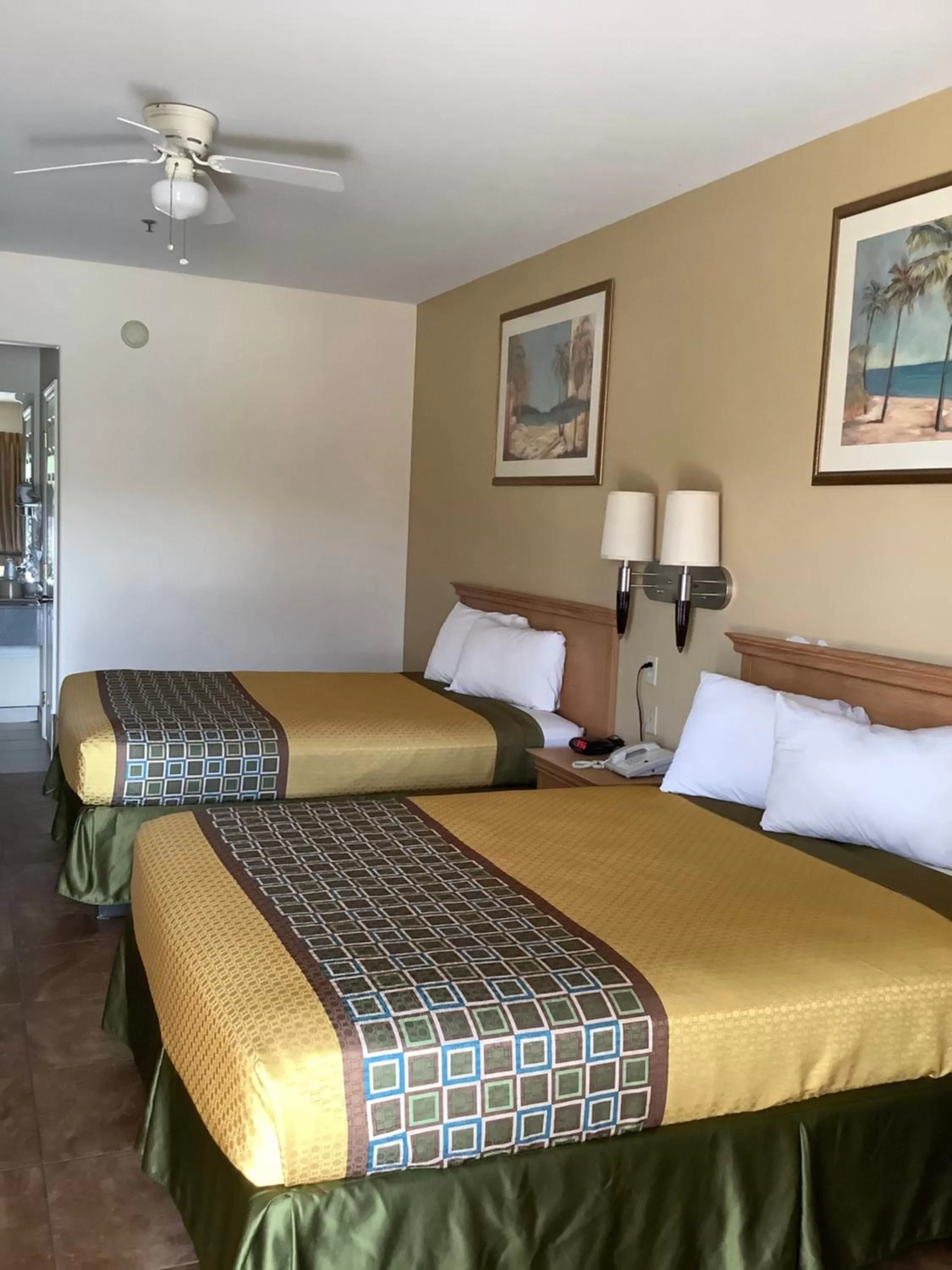 Bed in Texas Inn - Welasco/Mercedes