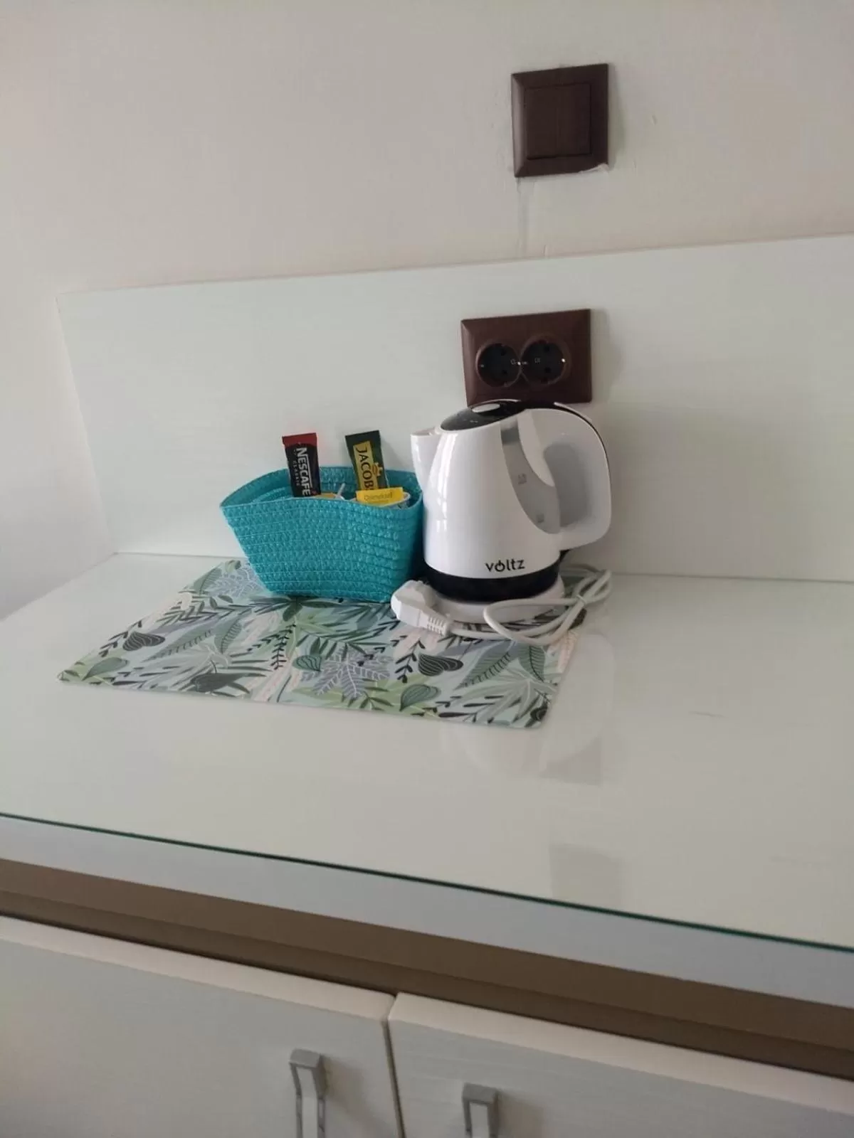Coffee/tea facilities in White Rose Family Guest House