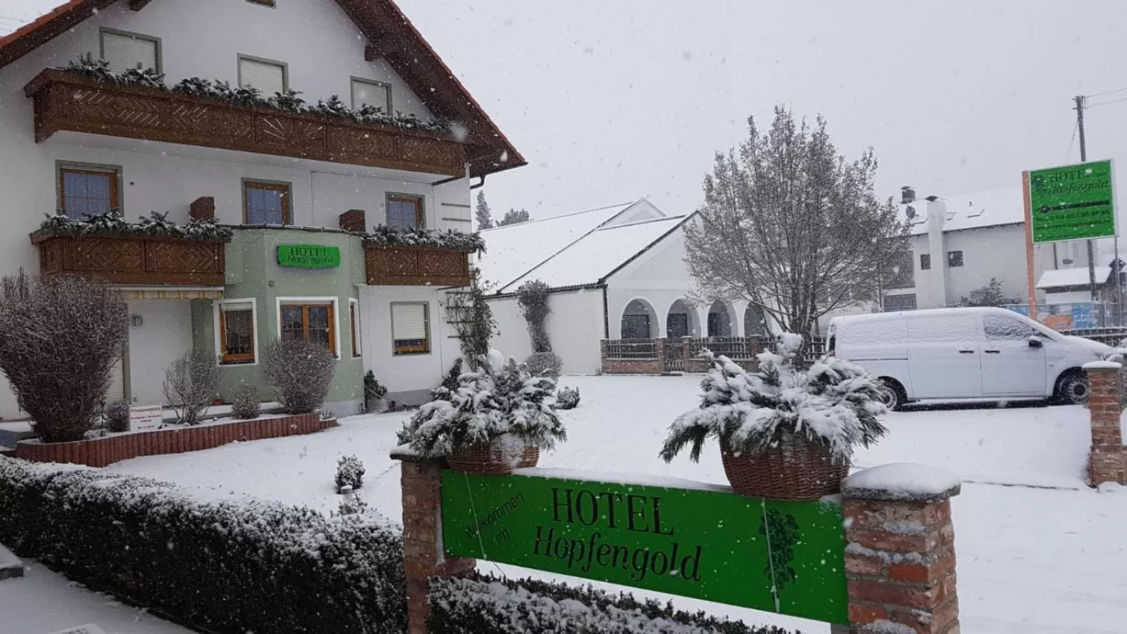 Property building, Winter in Hotel garni Hopfengold