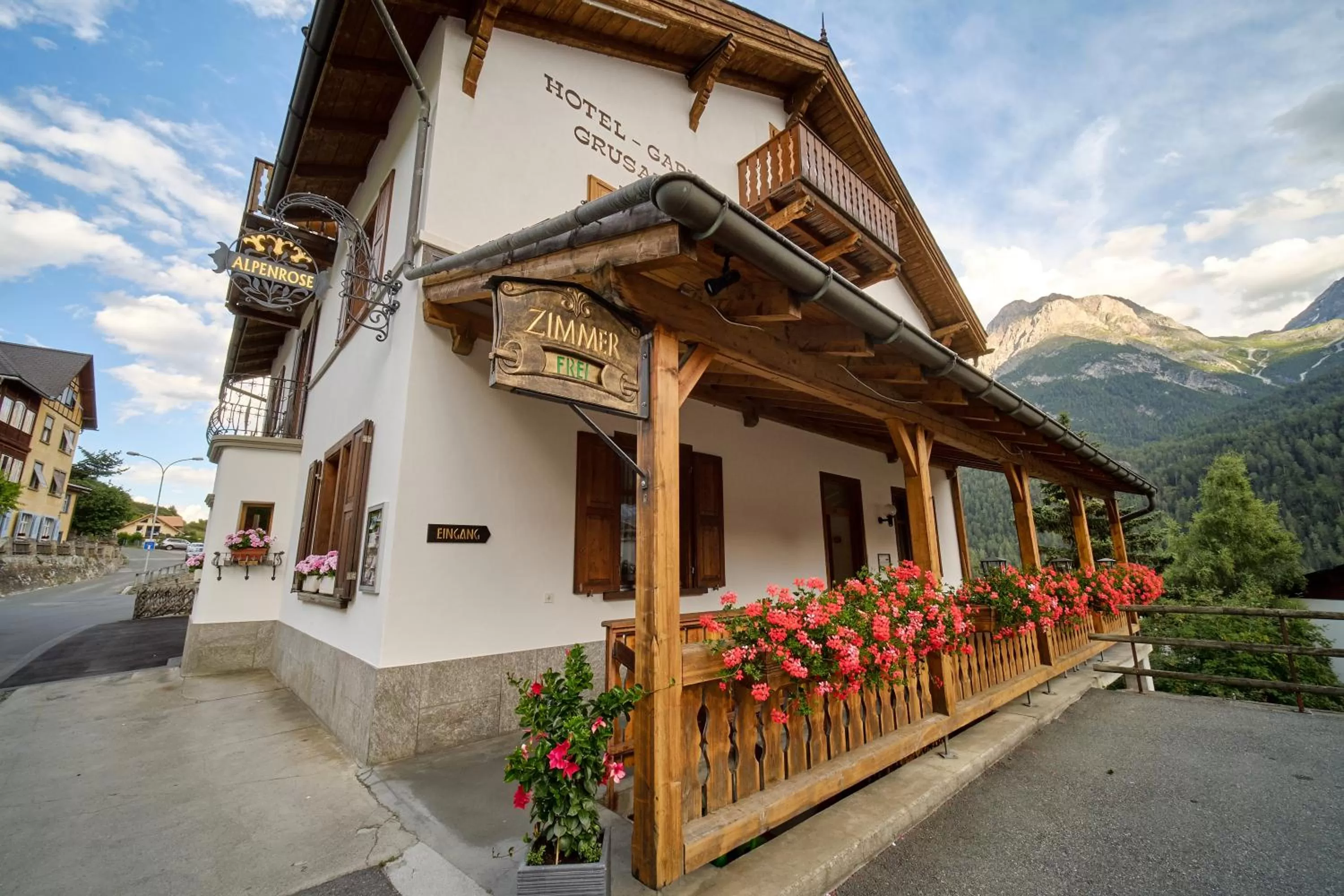 Property Building in Garni Alpenrose - Grusaida