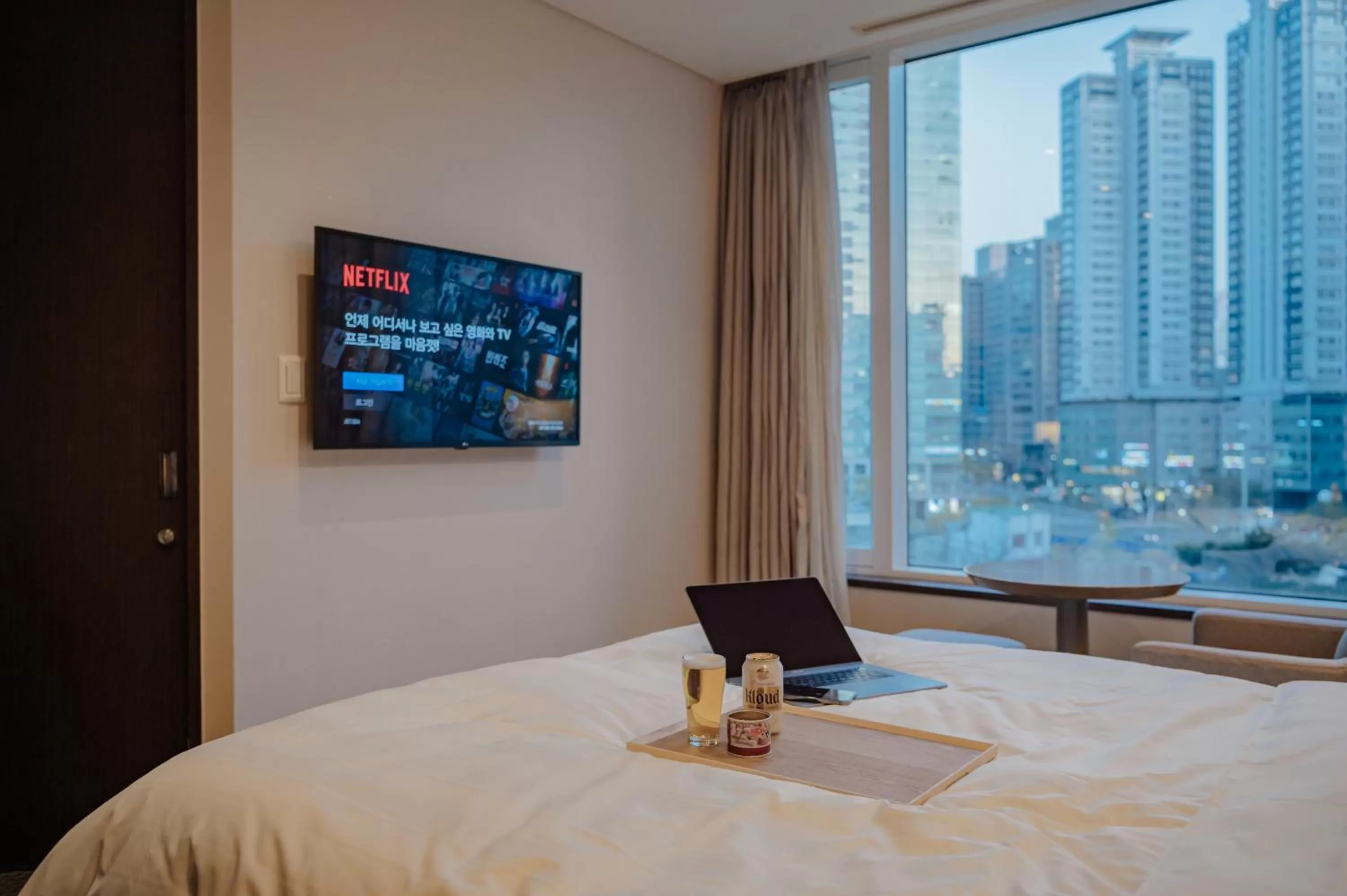 Bed in LOTTE CITY HOTEL Mapo