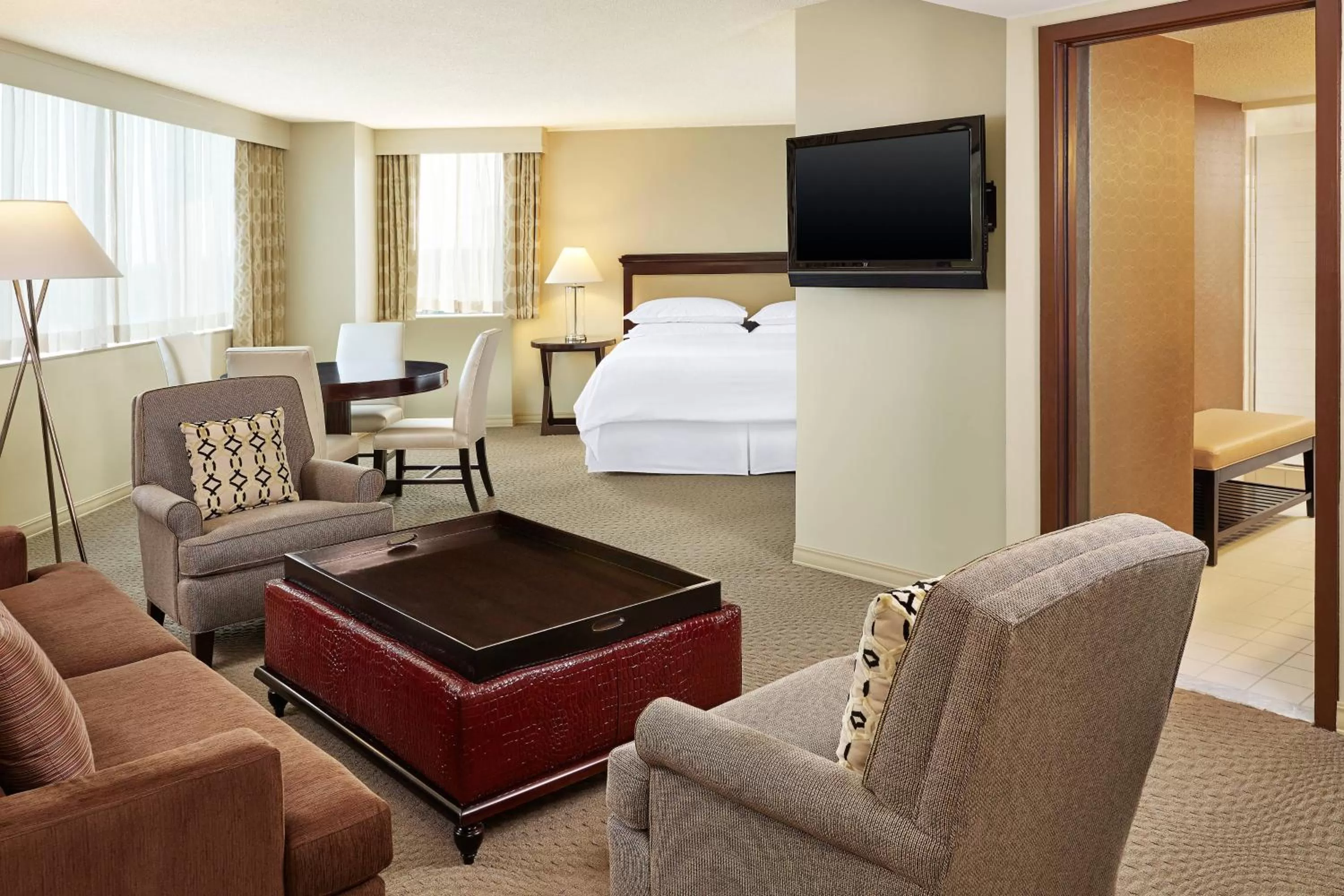 Bedroom, Seating Area in Wyndham College Park North / Washington DC Area