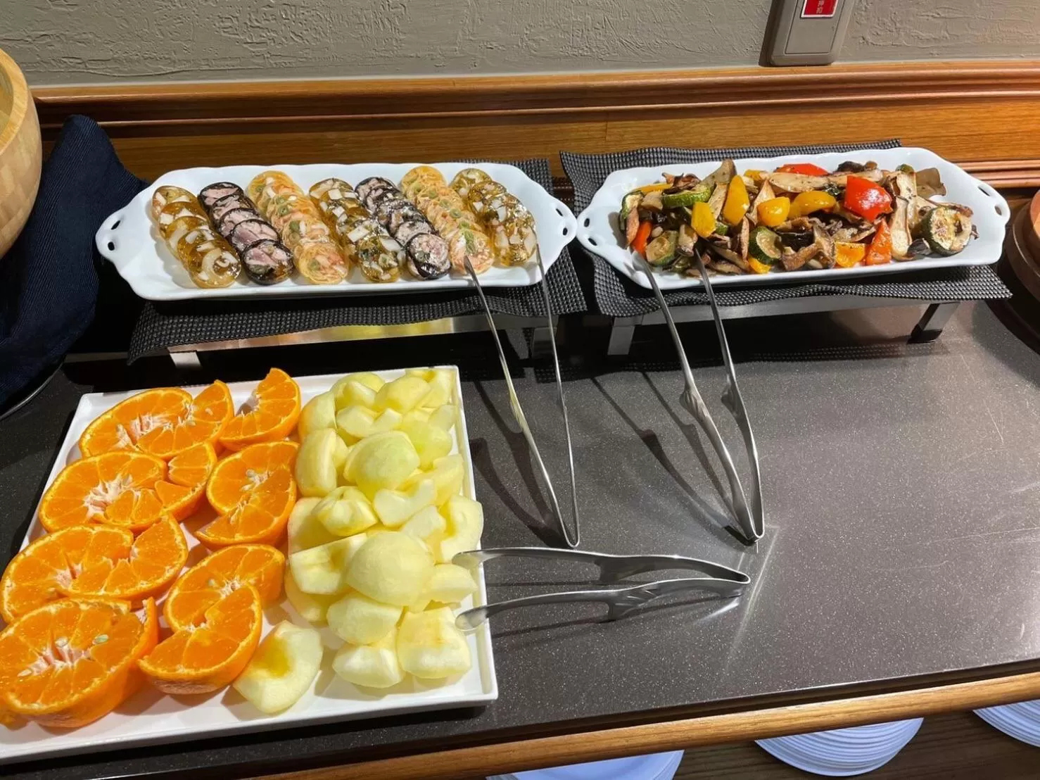 Breakfast in River inn Station