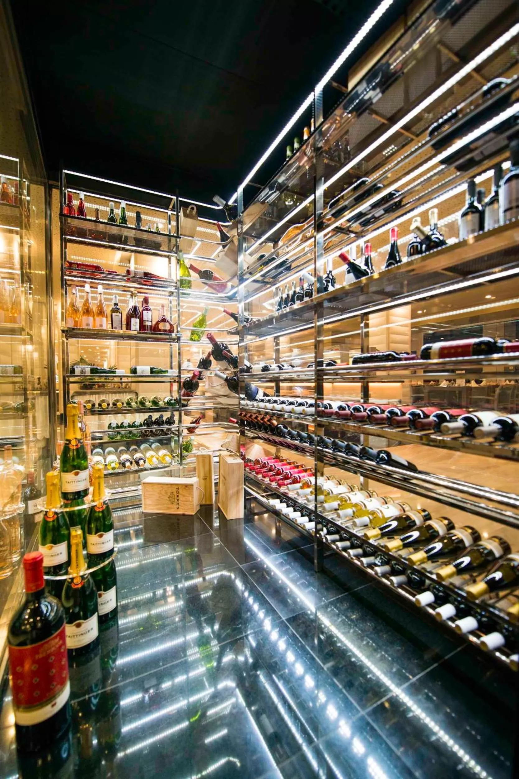 Alcoholic drinks in Spring Hotel Vulcano