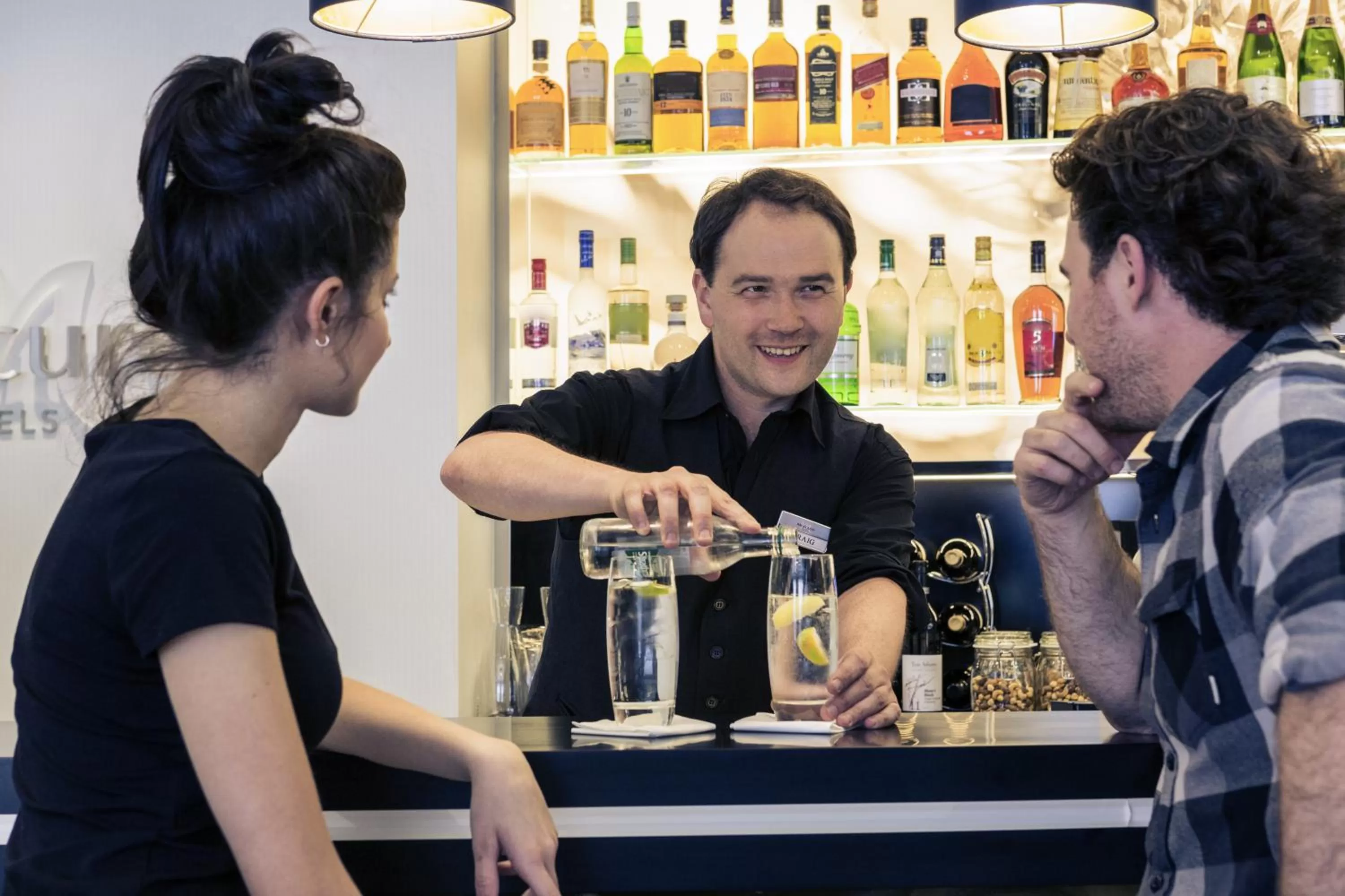 Lounge or bar in Mercure Edinburgh Haymarket