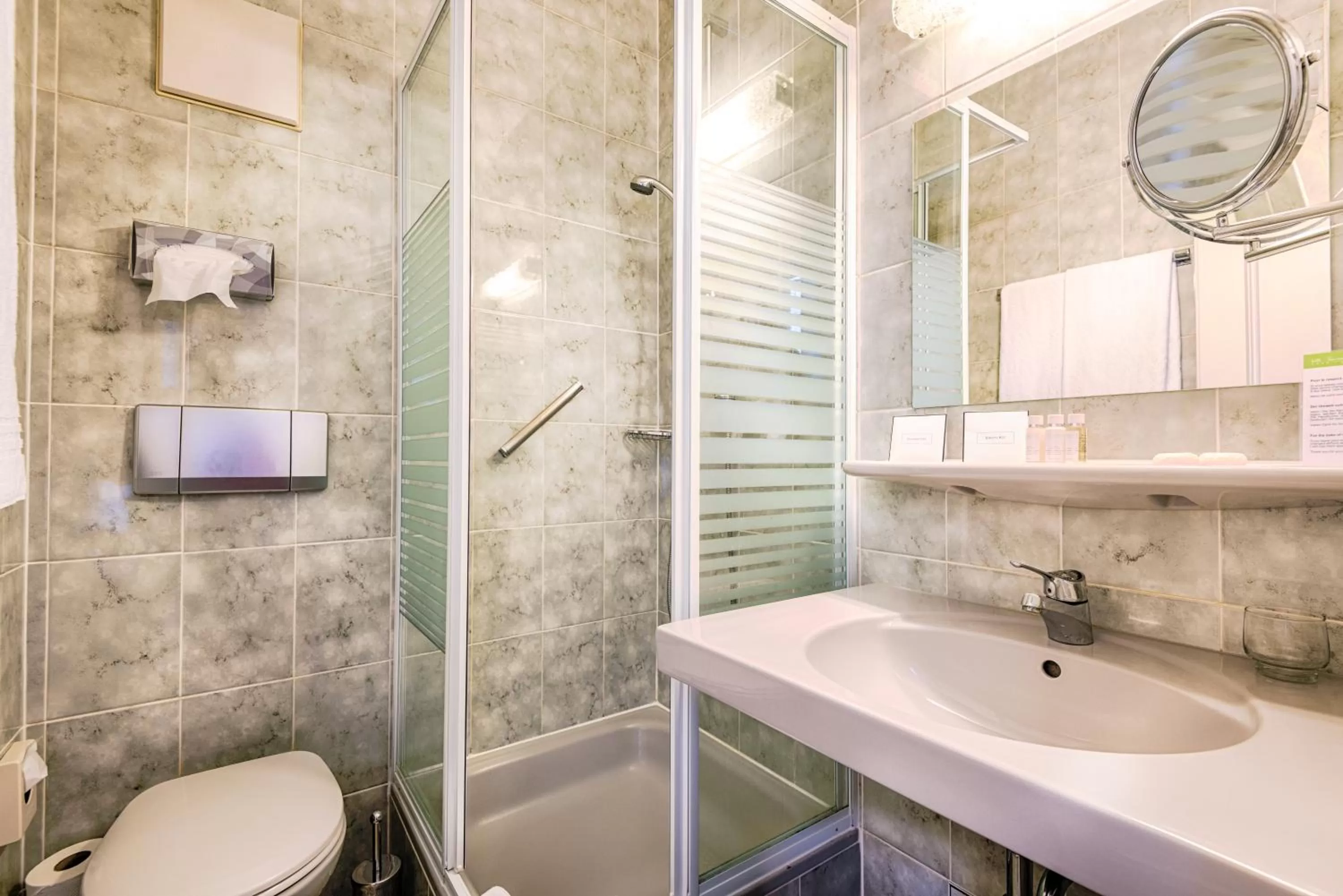 Bathroom in Villa Toscane