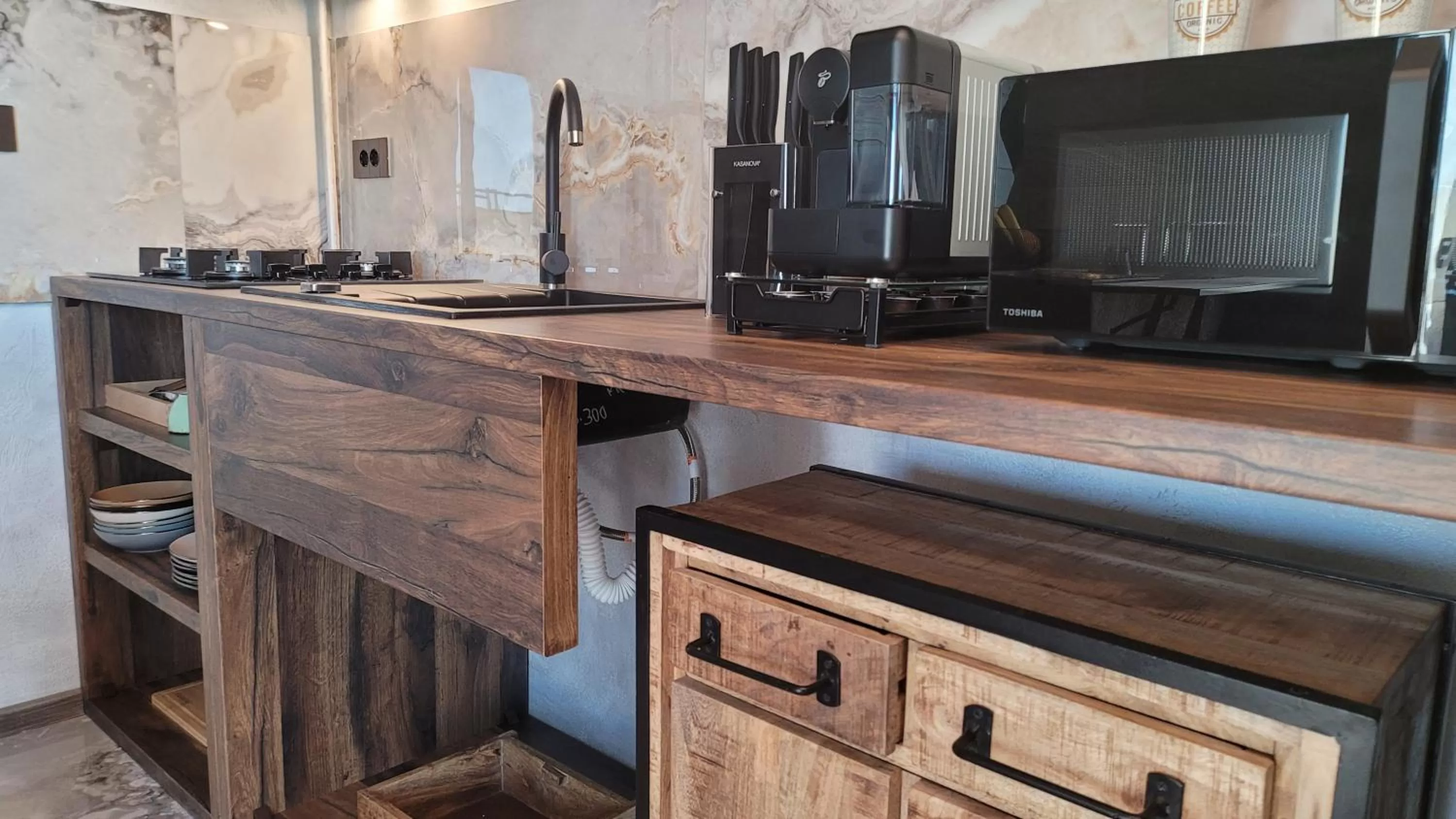 Kitchen or kitchenette, Kitchen/Kitchenette in Terrace Suites Iasi