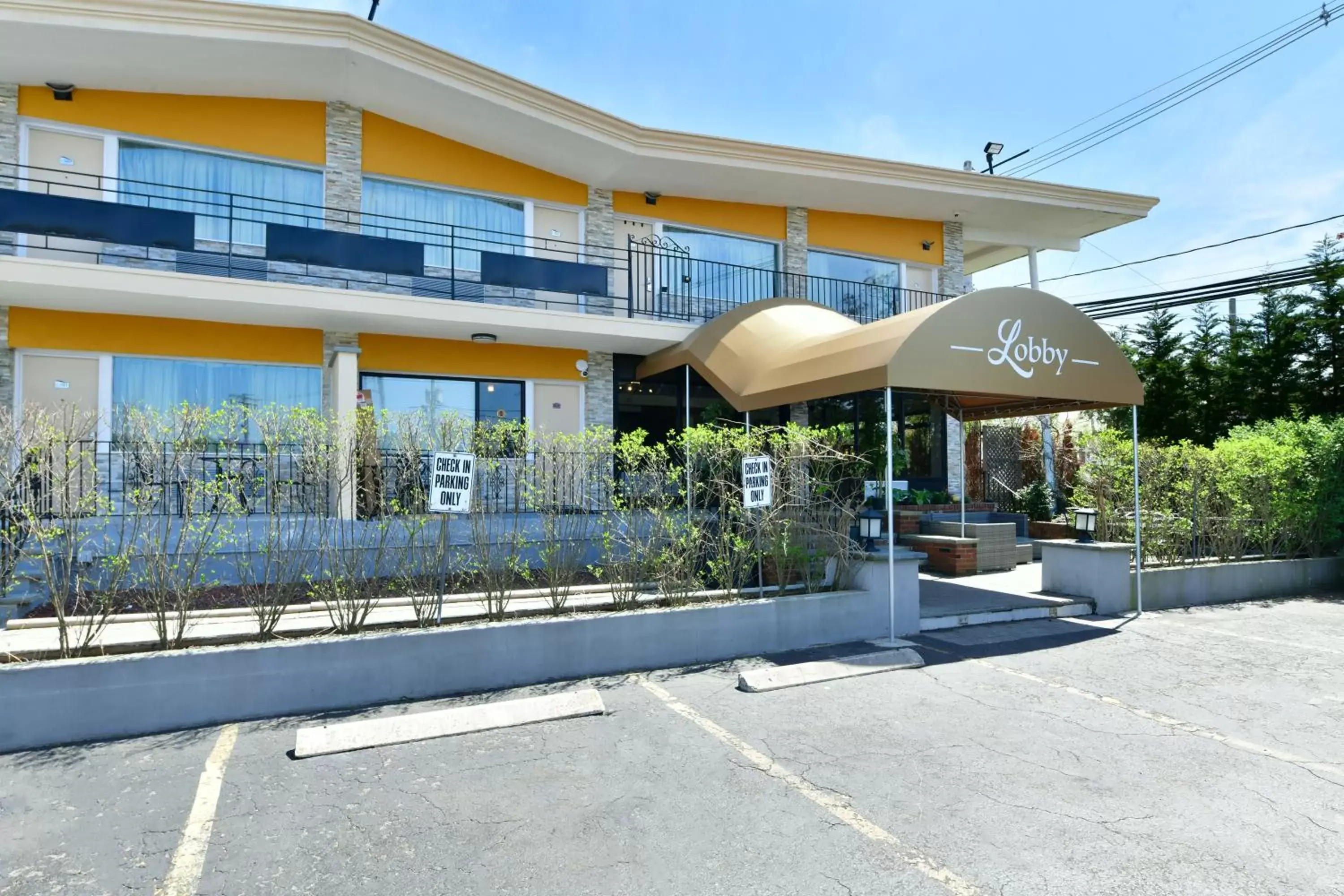 King Room in The Freeport Inn and Marina King Room in The Freeport Inn and Marina