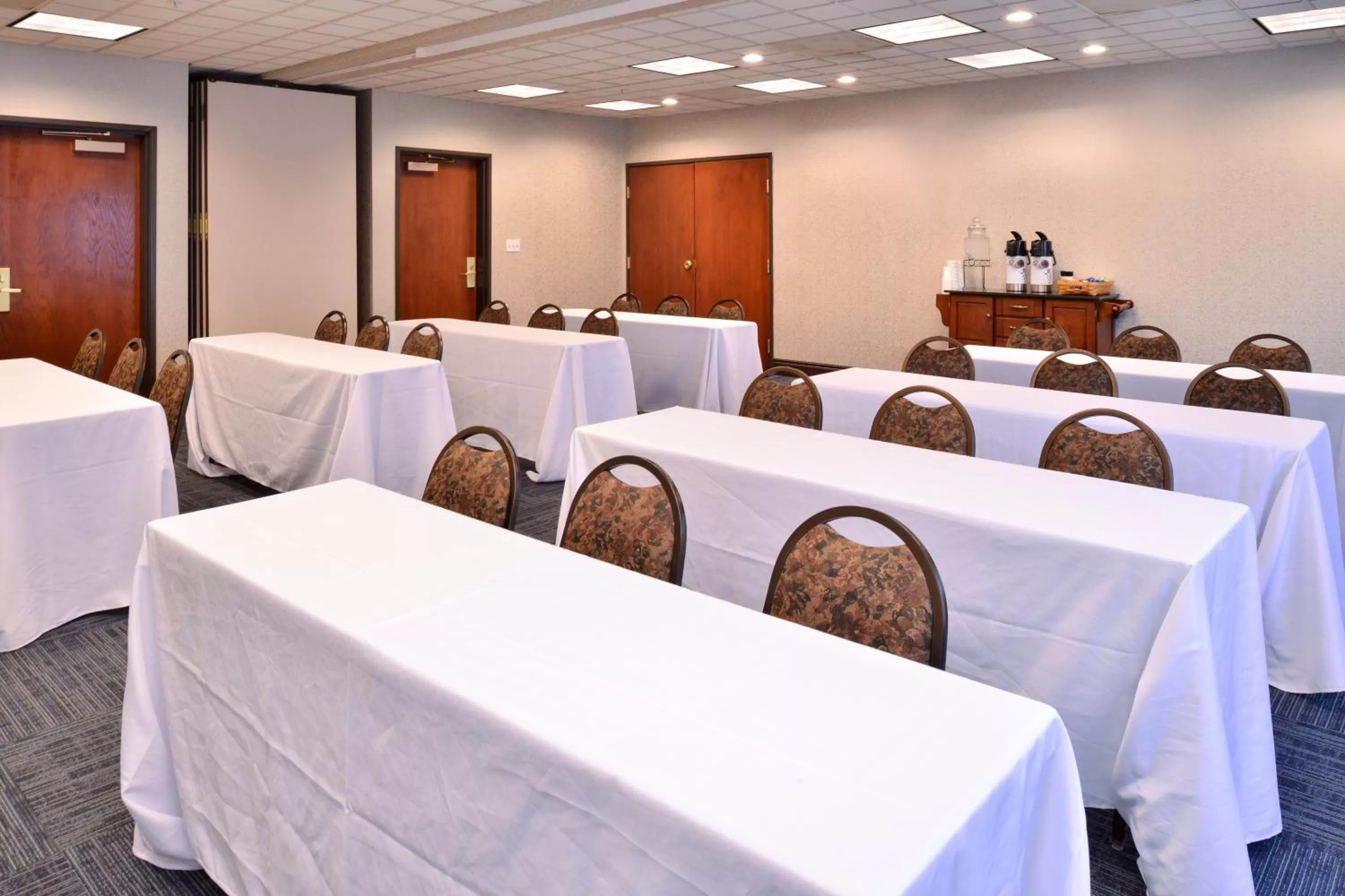 Meeting/conference room in Holiday Inn Express Portland West/Hillsboro by IHG