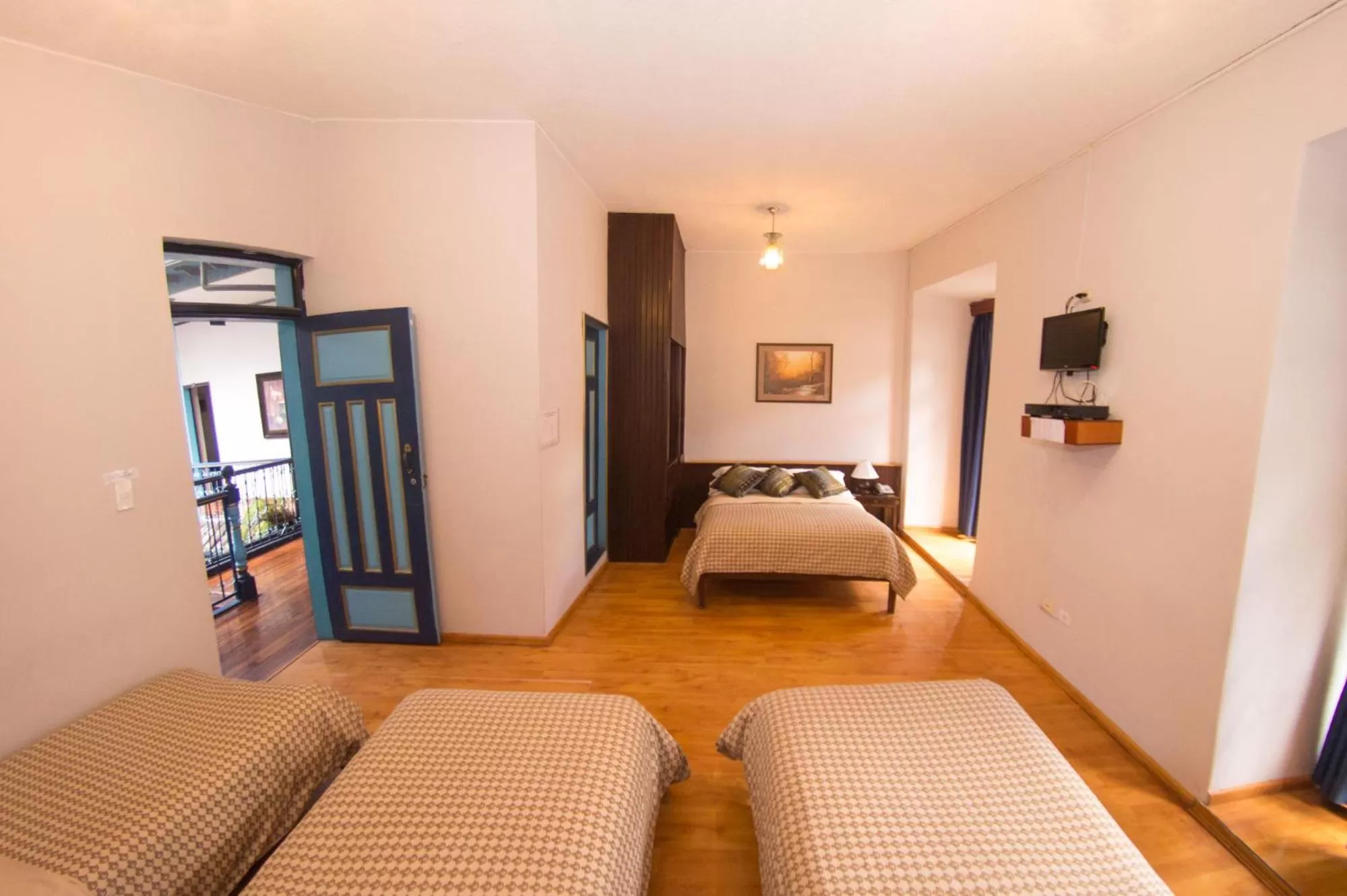 Balcony/Terrace, Seating Area in Hotel Montecarlo