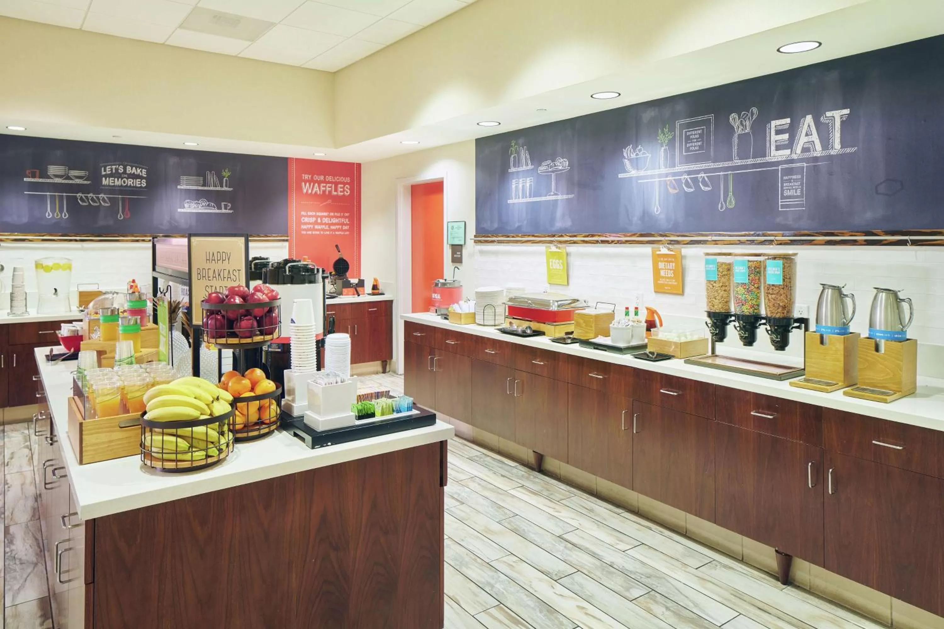 Coffee/tea facilities in Hampton Inn & Suites Oahu Kapolei - FREE Parking - No Resort Fee
