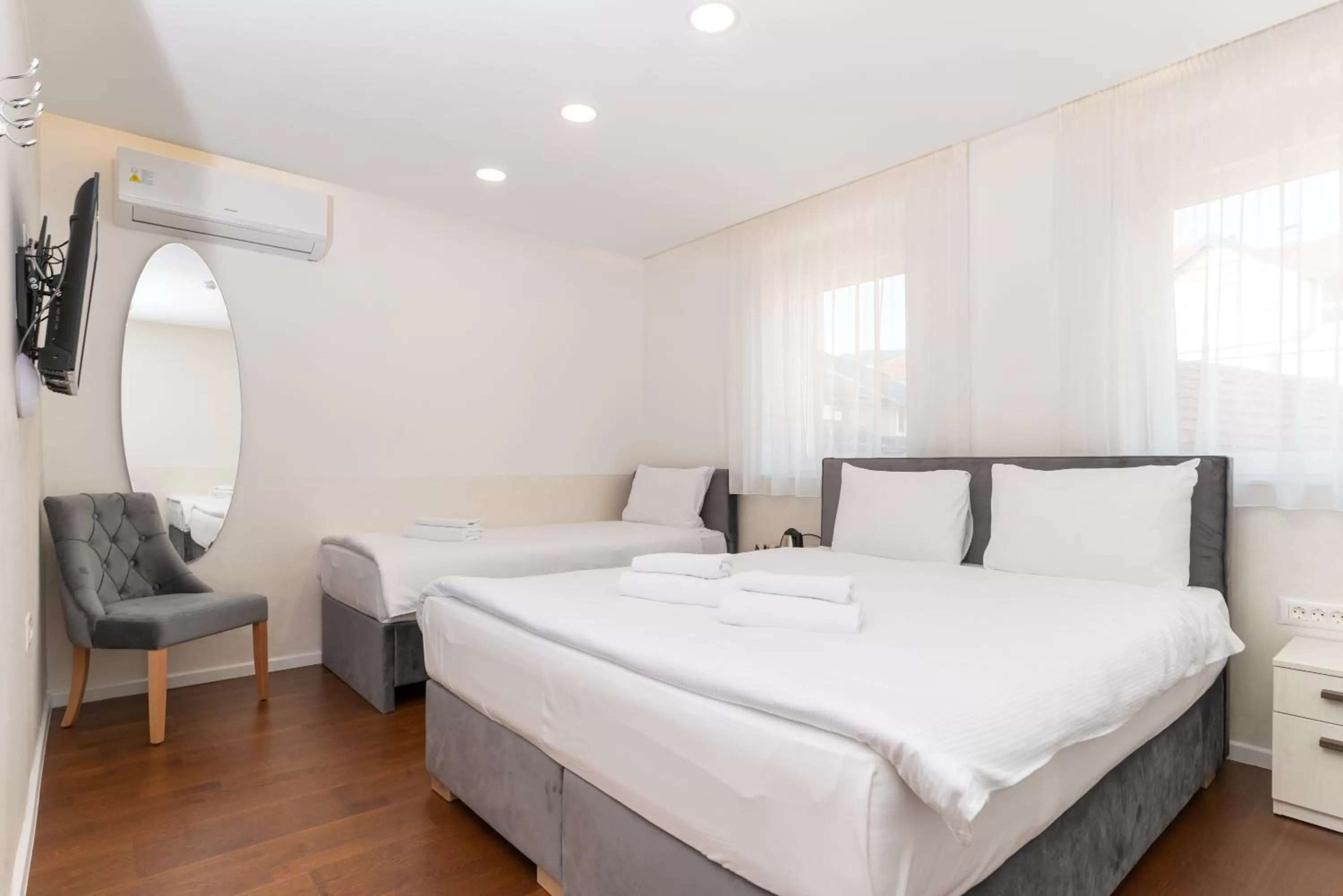 Bedroom, Bed in Ornament Hotel and Apartments