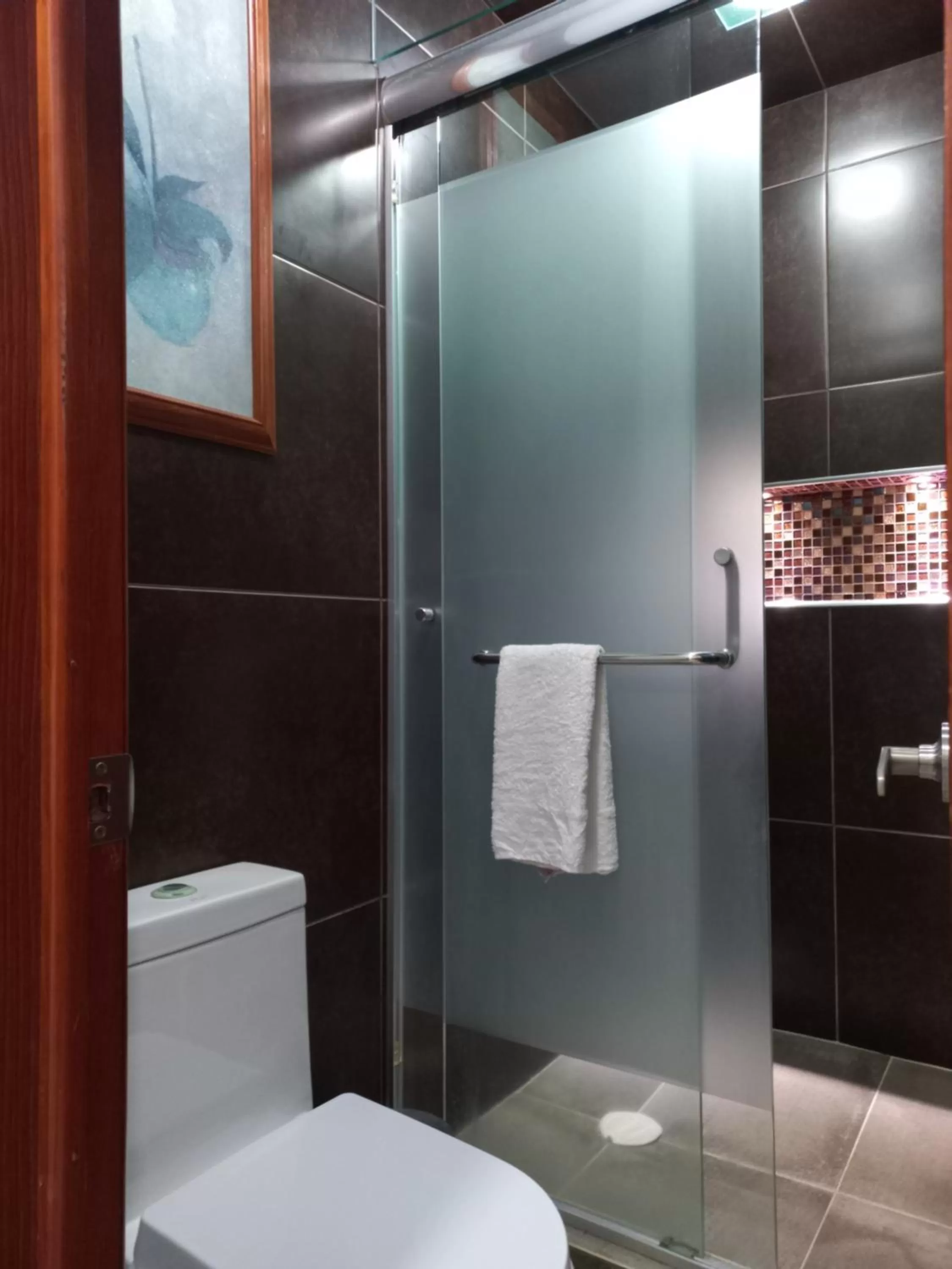 Bathroom in La Aurora Hotel Like Home