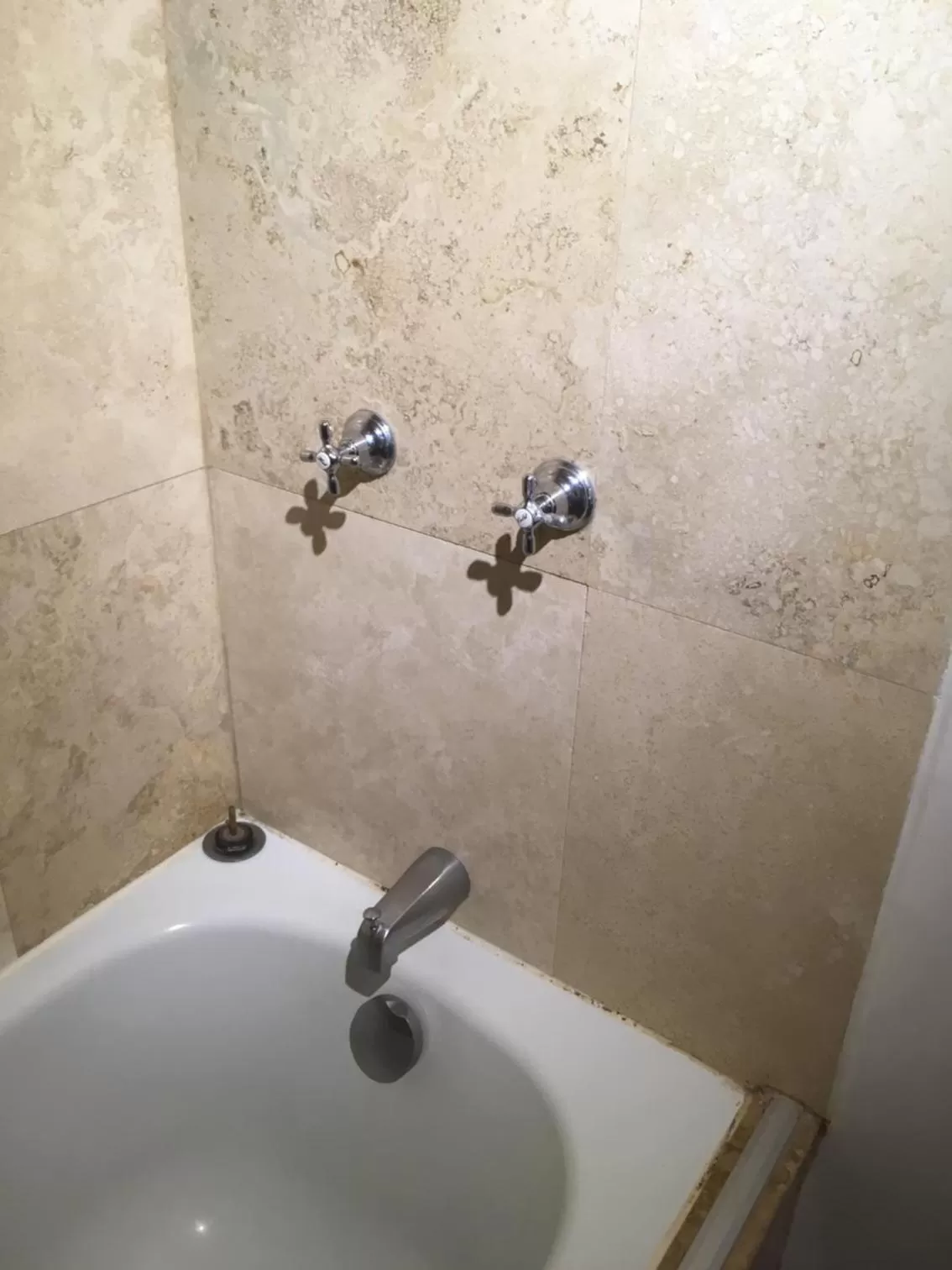 Bathroom in Suites Parque Real