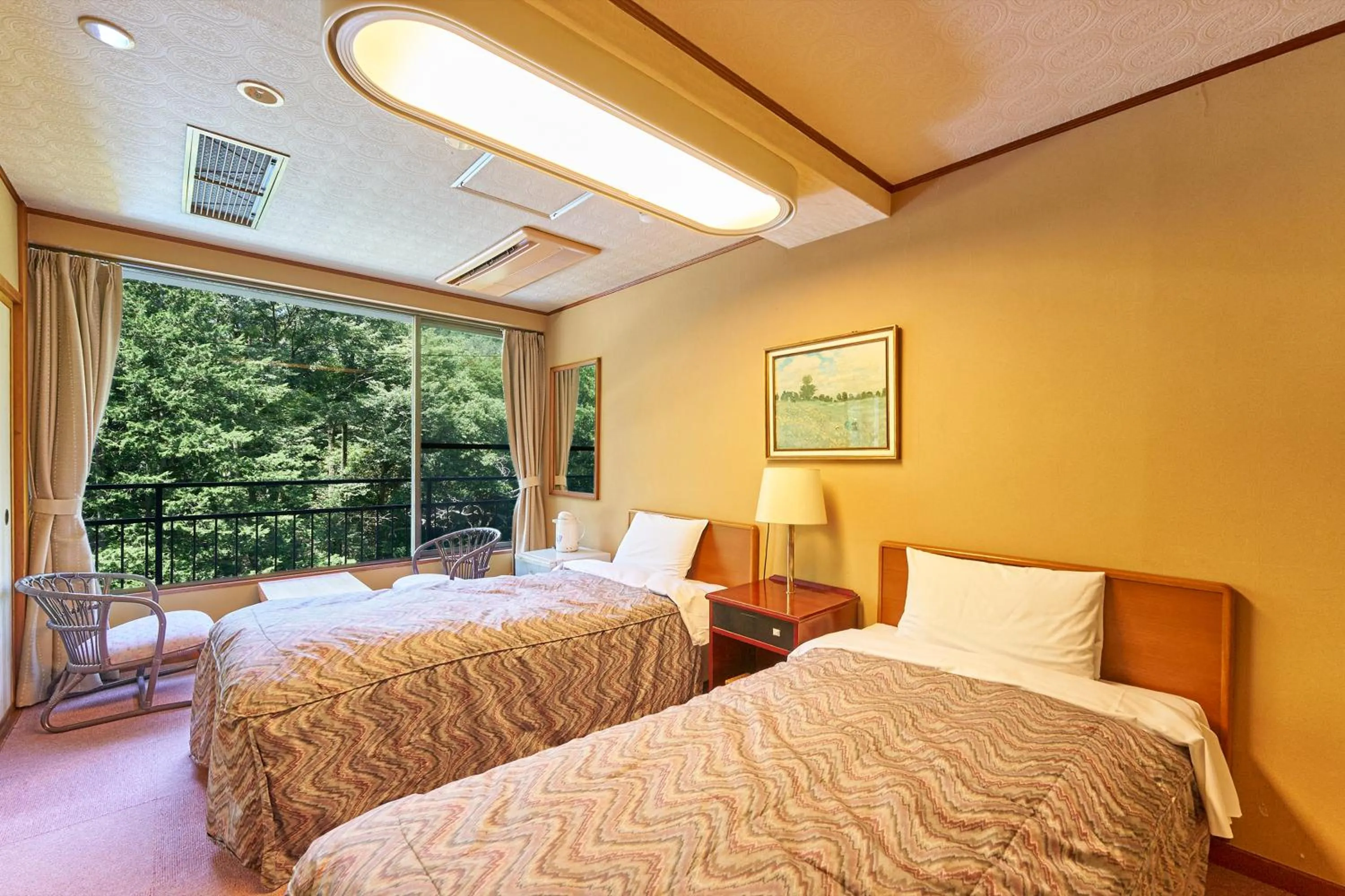 Bed in Hakone Yumoto Hotel