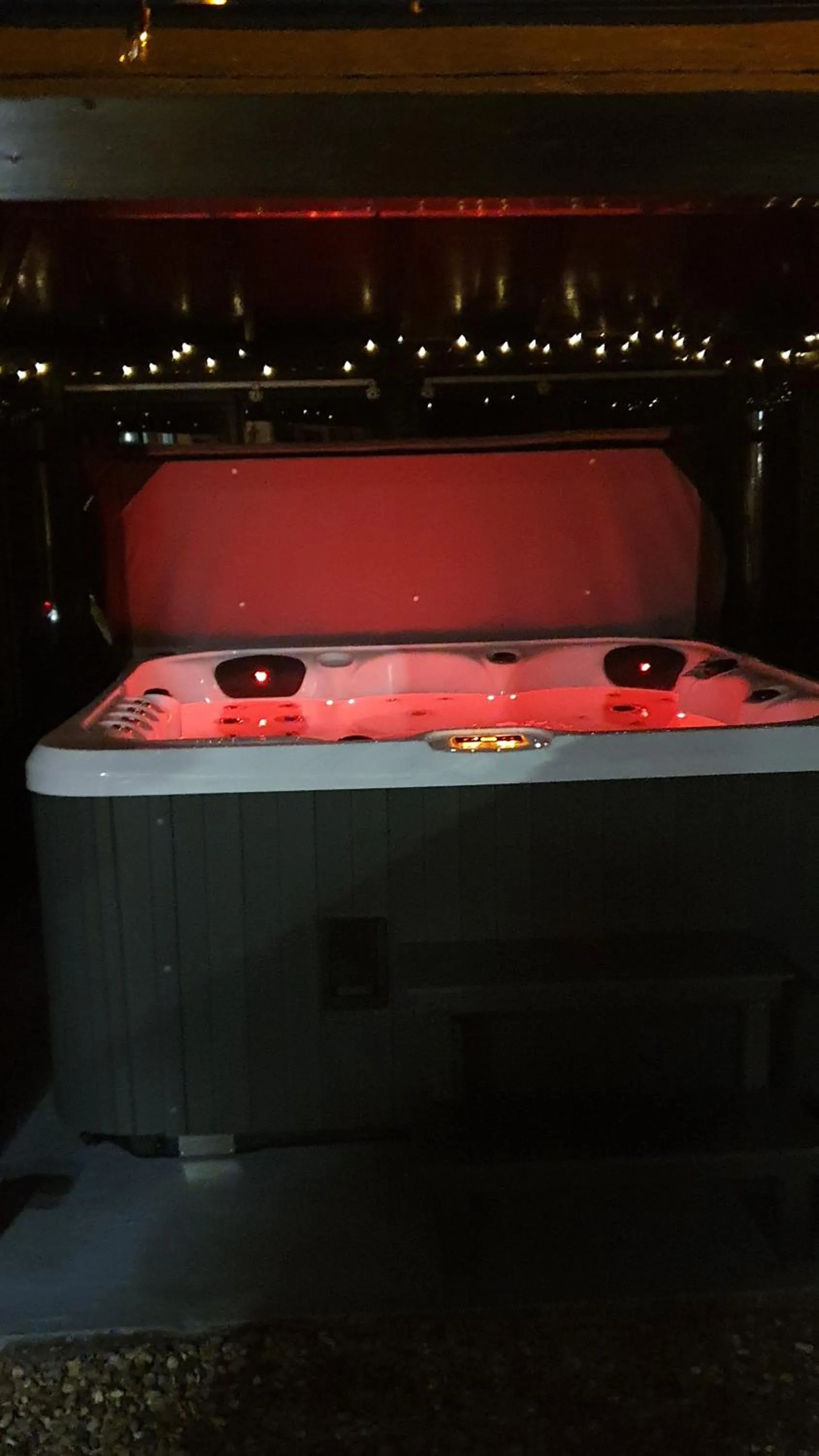 Hot Tub in Little Lodge B&B Lutterworth