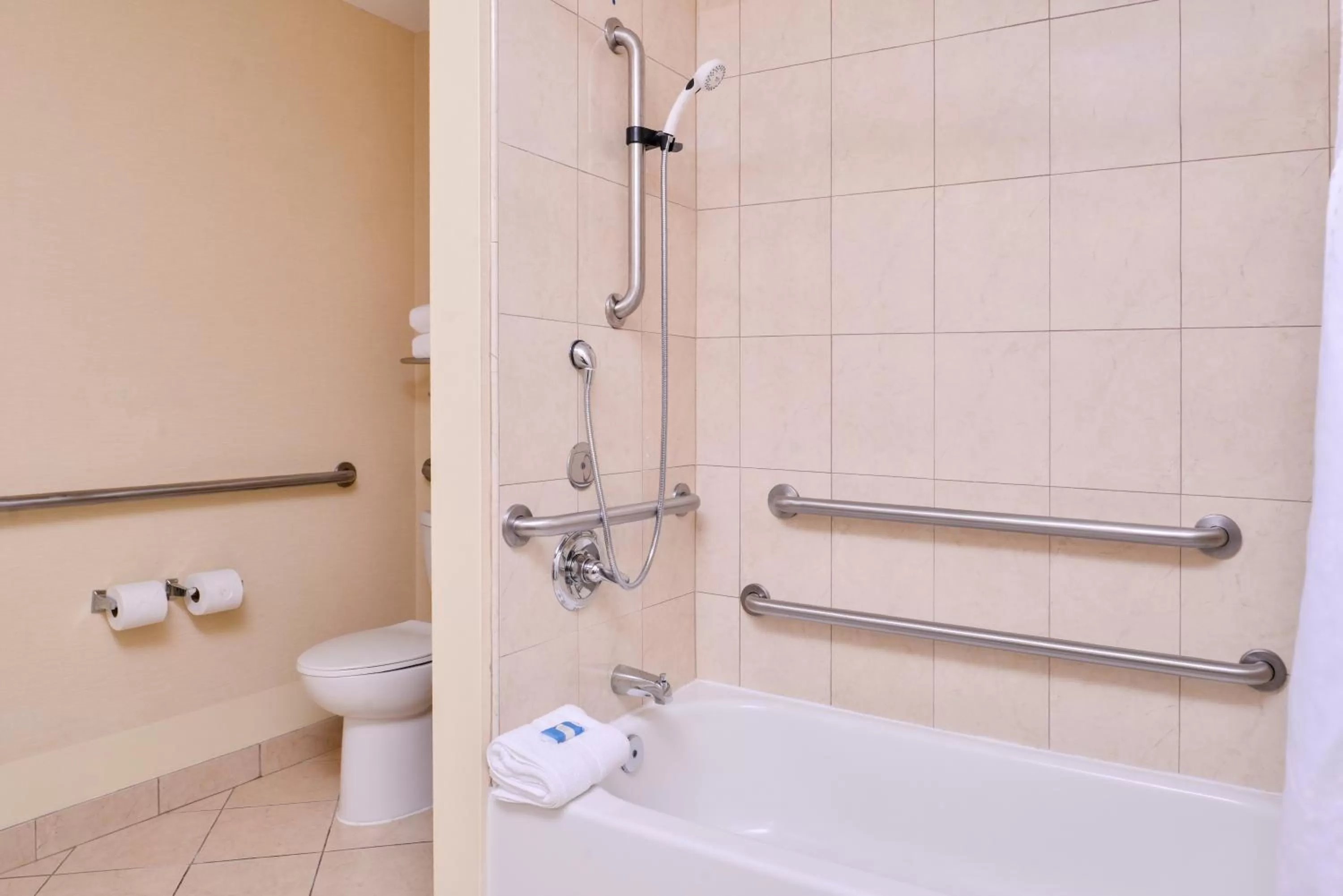 Photo of the whole room in Holiday Inn Express Tampa North Telecom Park by IHG