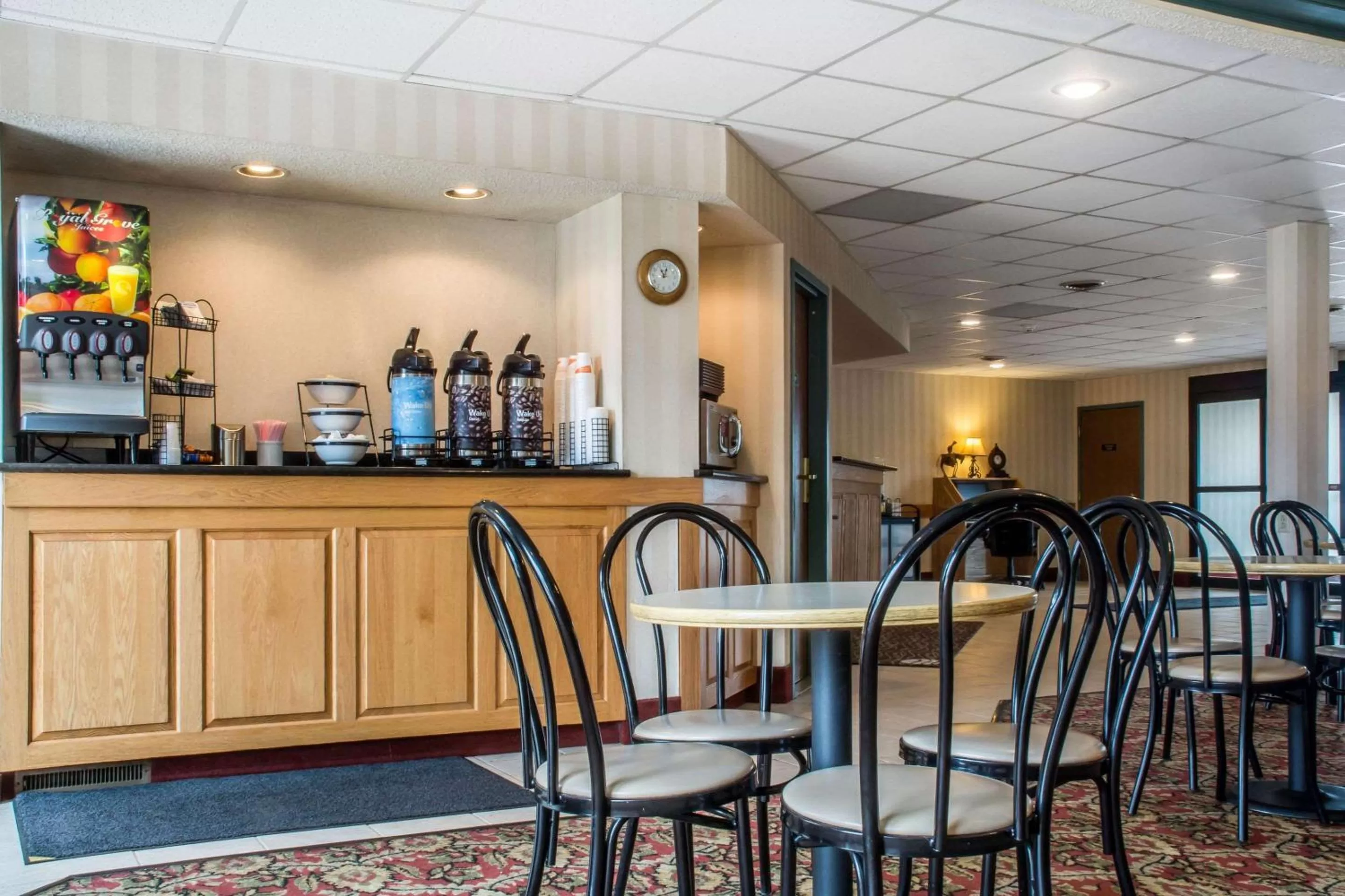 Restaurant/places to eat in Quality Inn & Suites Mansfield