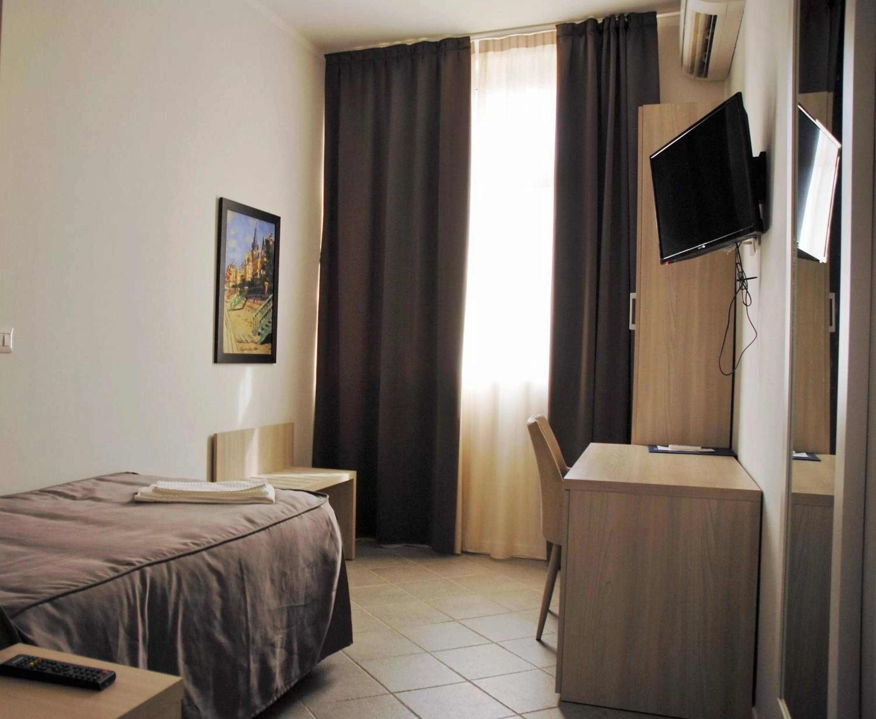 Photo of the whole room, Bed in Academy Hotel