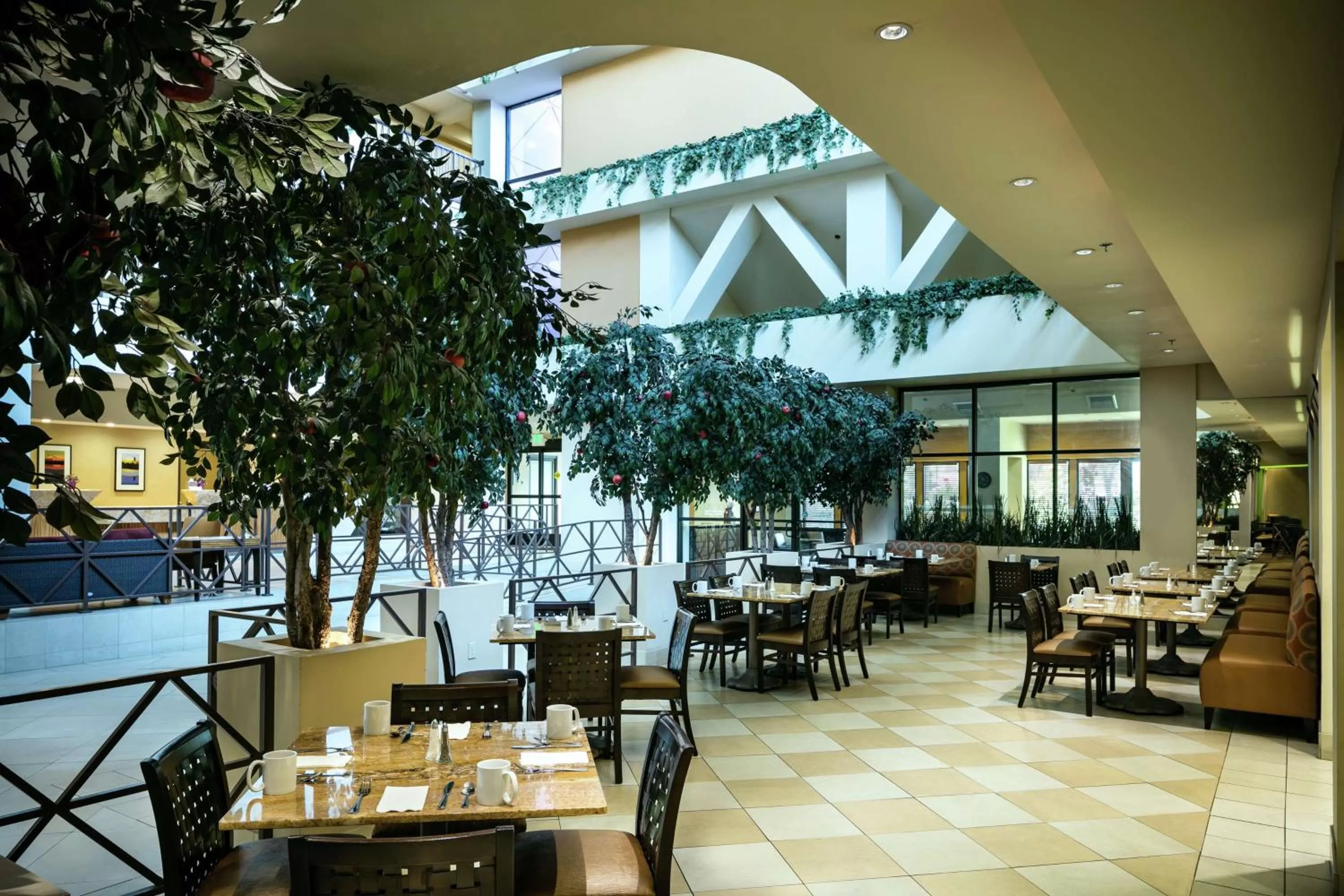Restaurant/places to eat in Hilton Stockton