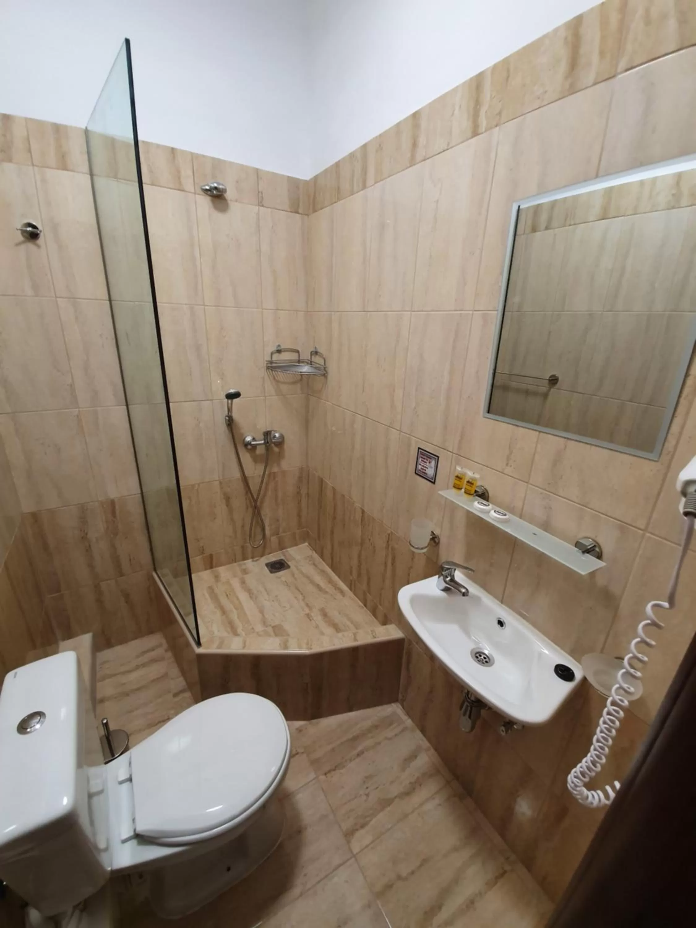 Shower in City Centre Stylish rooms