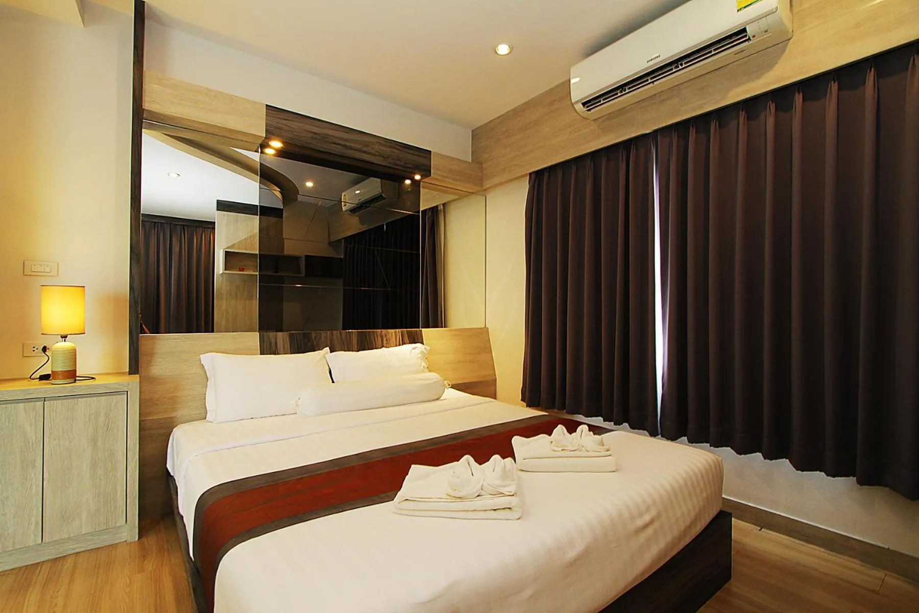 Bed in The Contrast i Hotel