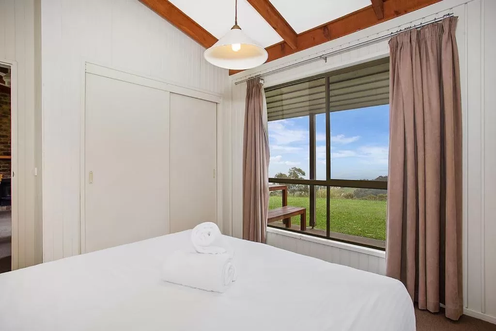 Bedroom, Bed in Beacon Point Ocean View Villas
