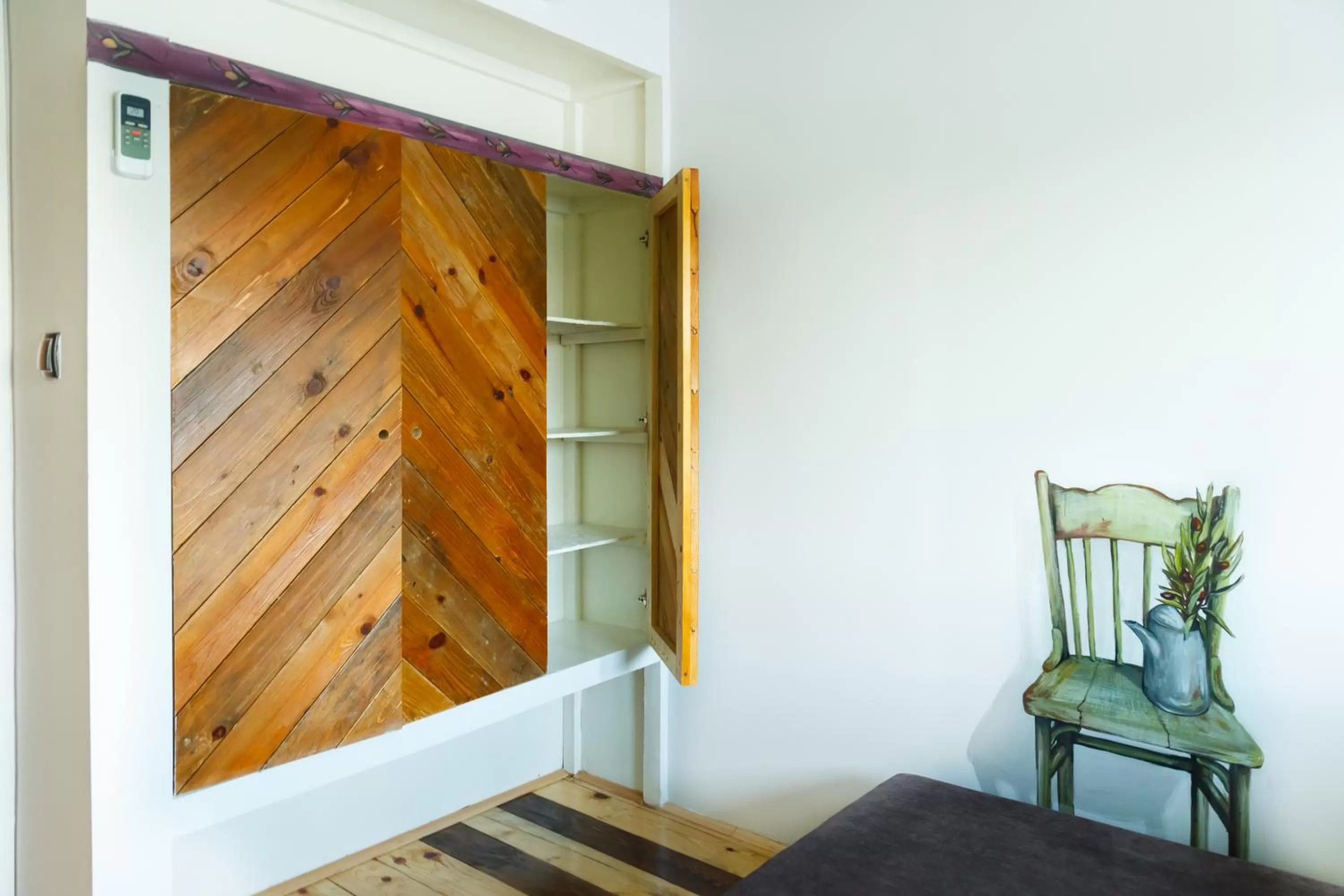 Decorative detail in ArkaBarka 2- Floating Dream Rooms and Apartments