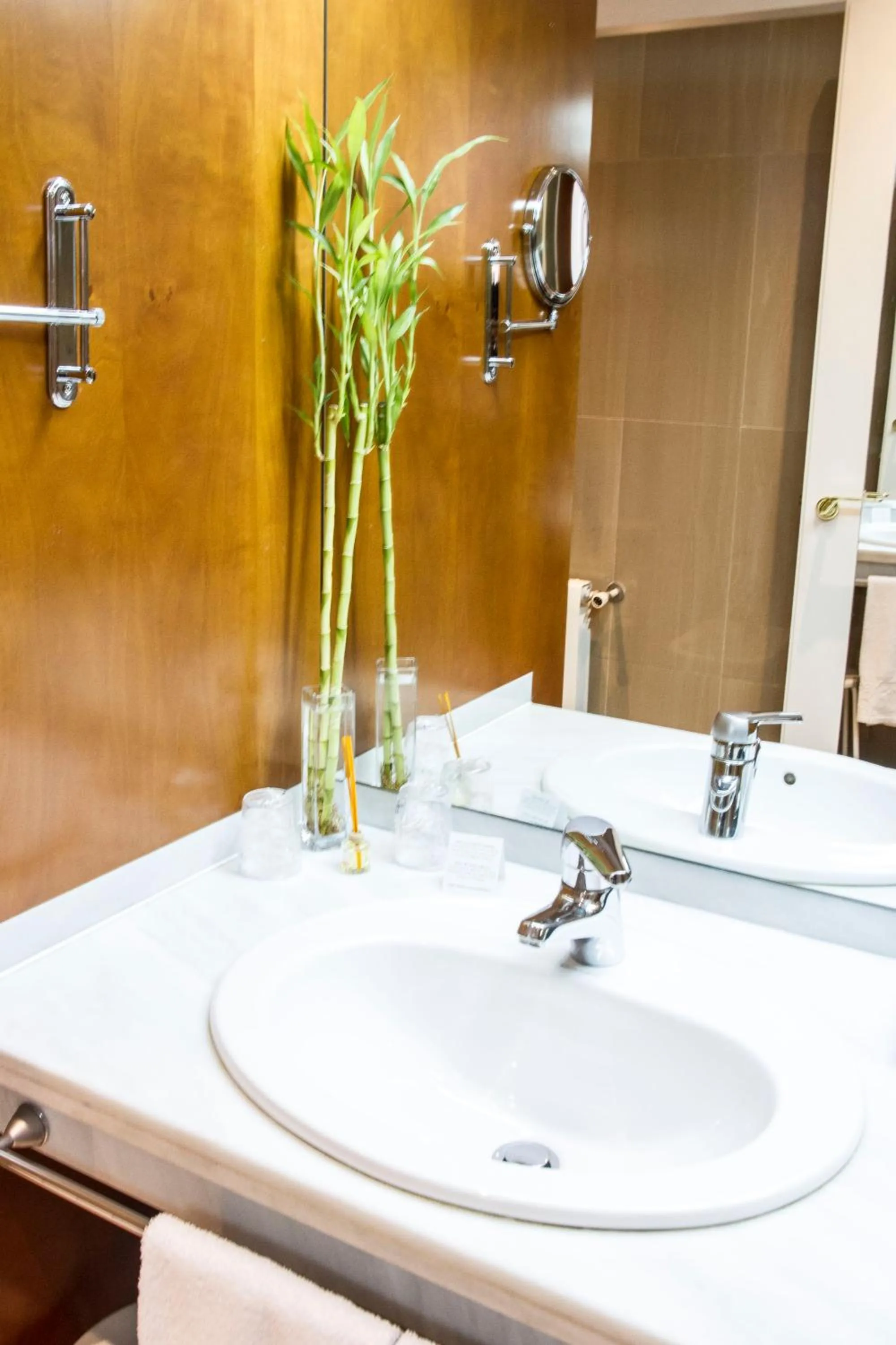 Bathroom in Gran Hotel Albacete