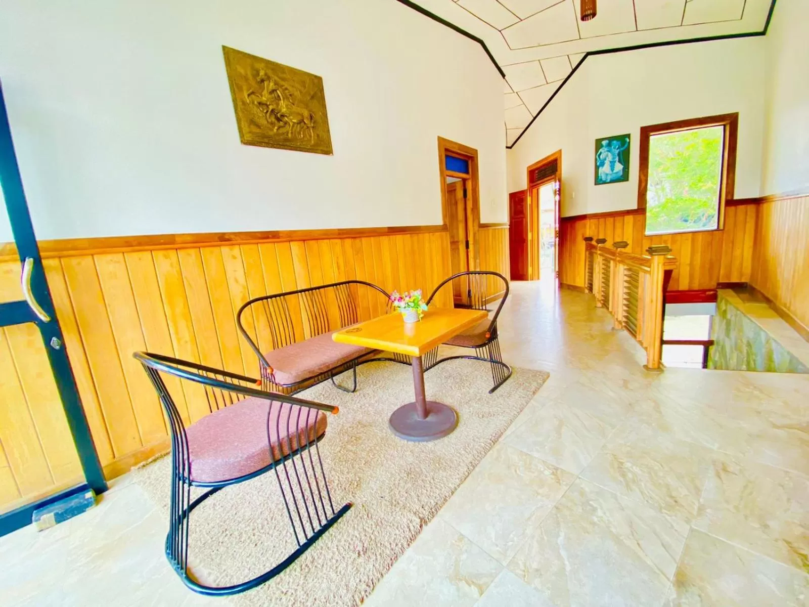 Seating area in Srilak View Holiday Inn