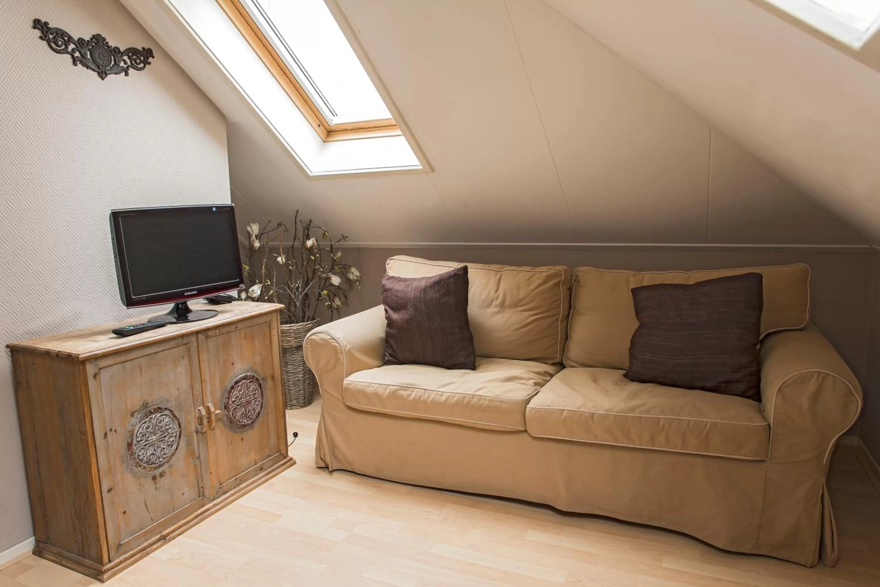 Photo of the whole room, Seating Area in Hotel Restaurant Roerdinkhof