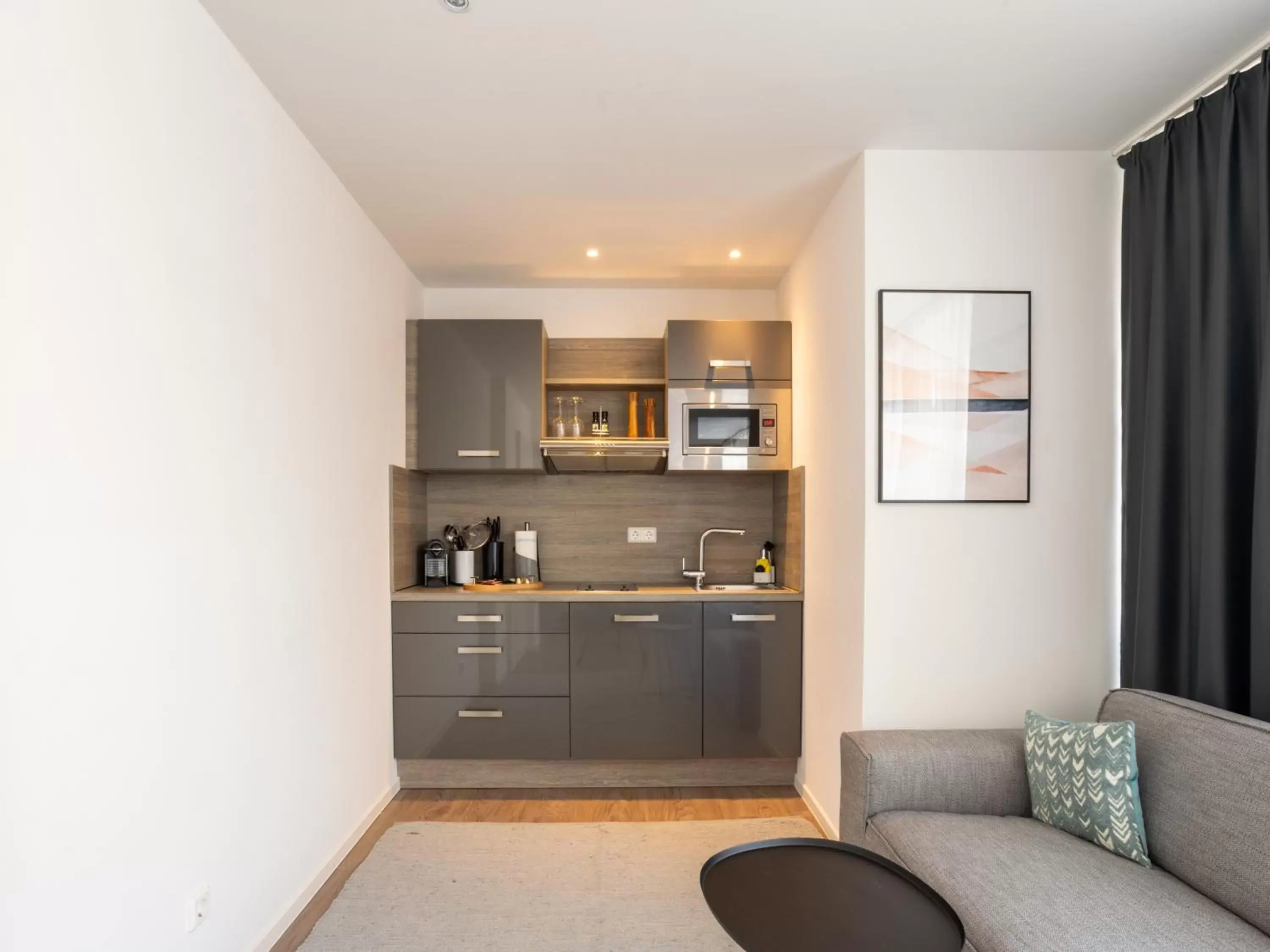 Suite in limehome Köln Friesenplatz - Digital Access Suite in limehome Köln Friesenplatz - Digital Access