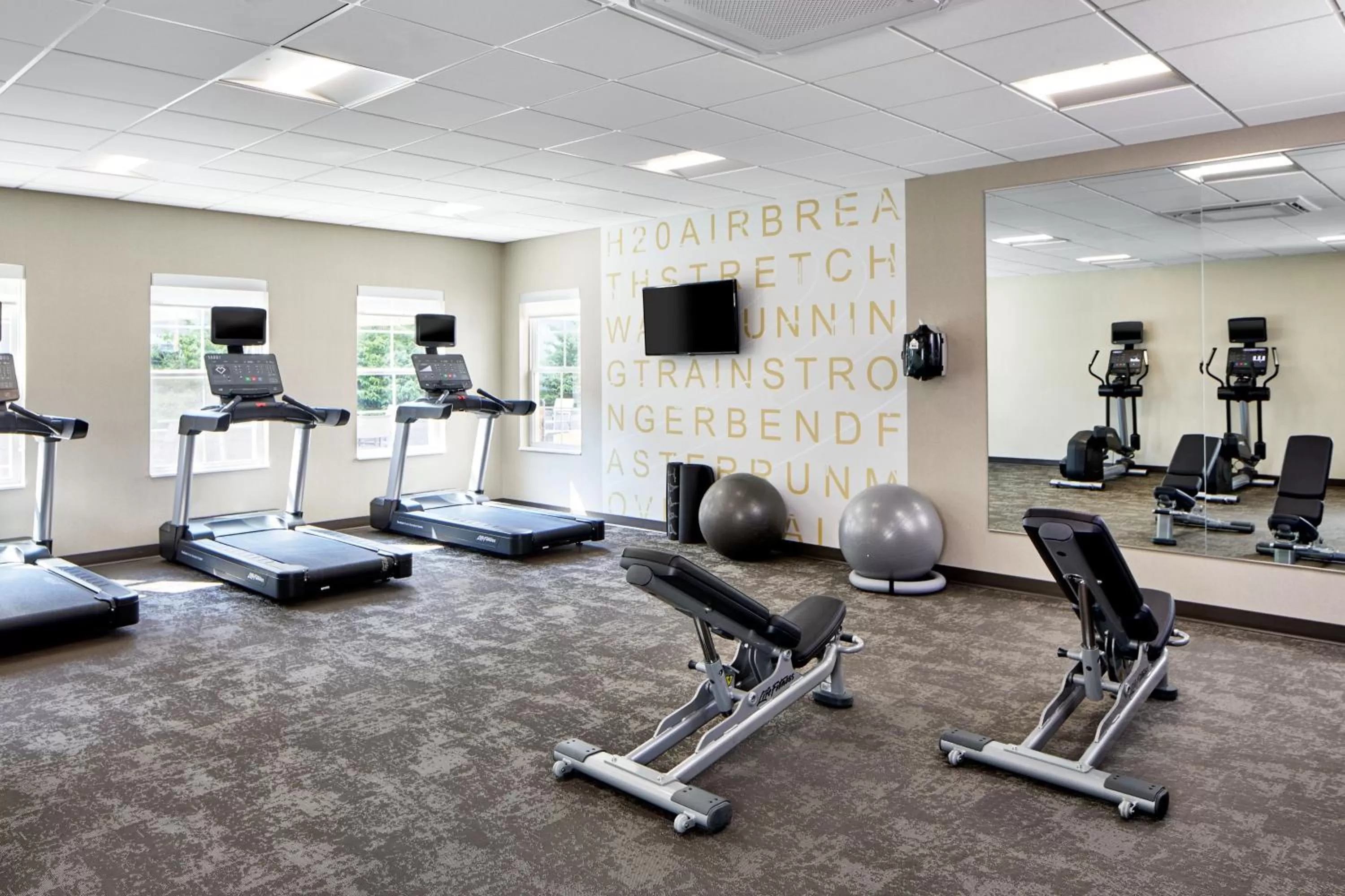Fitness centre/facilities in Residence Inn by Marriott Rochester West Greece