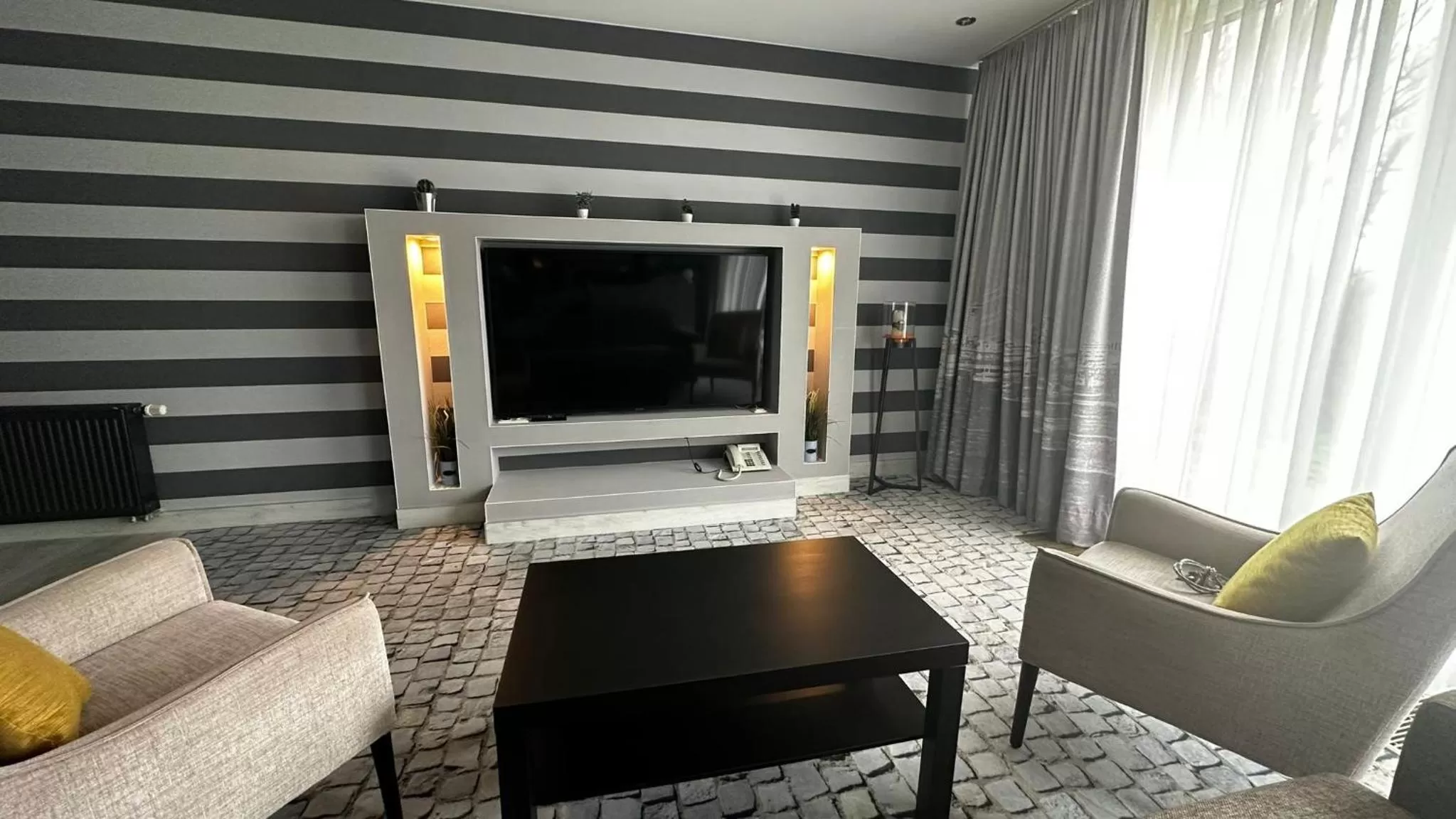 Living room in SL'otel im Parforcehaus