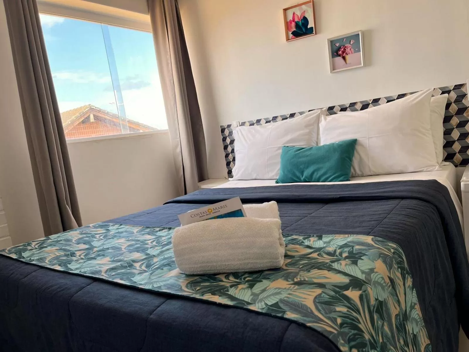 Decorative detail, Bed in Costa Maris Beach Hotel Frente Mar