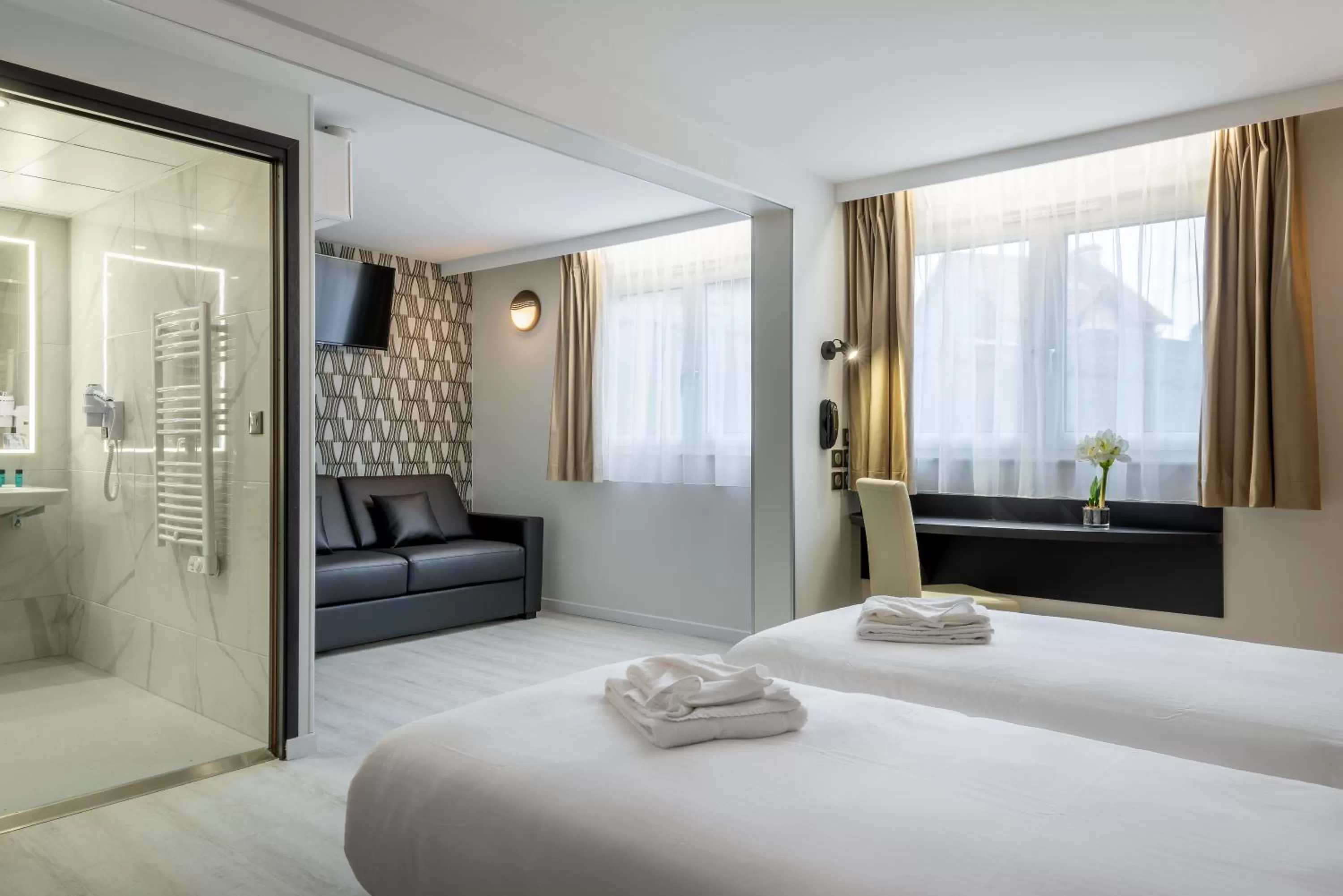 Family, Bed in Zenith Hotel Caen