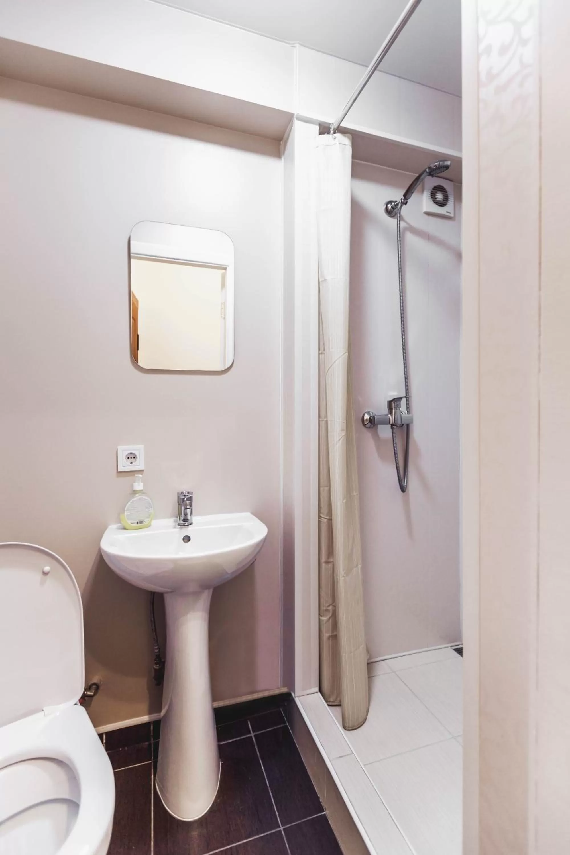 Shower in Apartments near Deribasovskaya