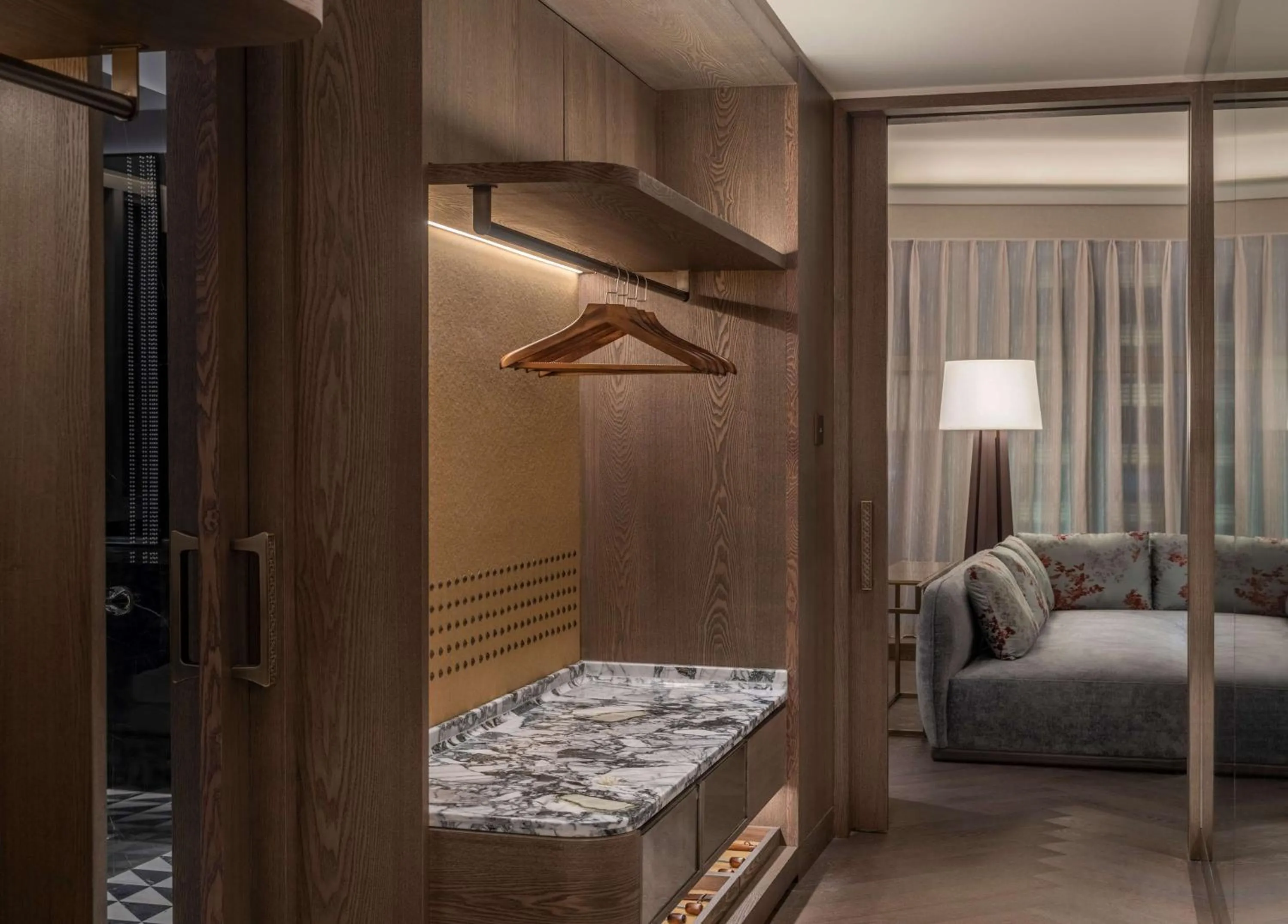 Photo of the whole room, Bed in Conrad Urumqi