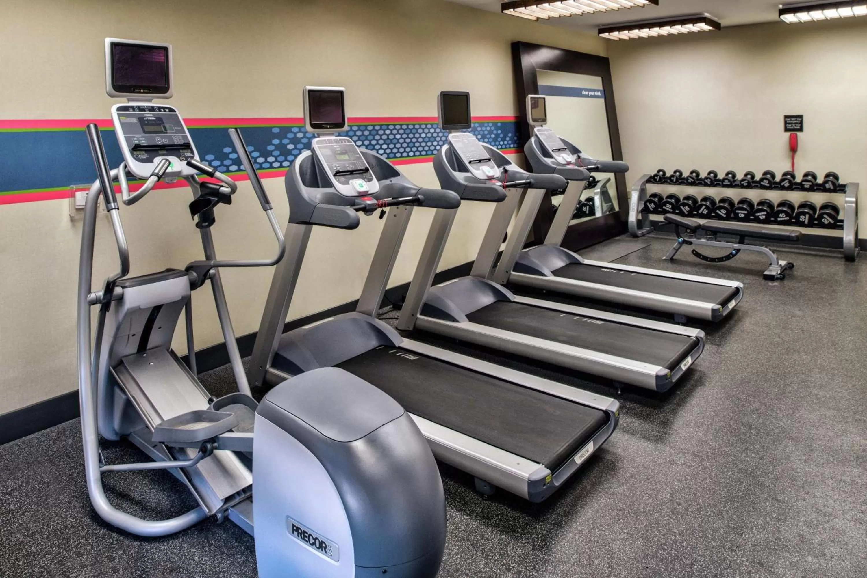 Fitness centre/facilities in Hampton Inn & Suites Rifle