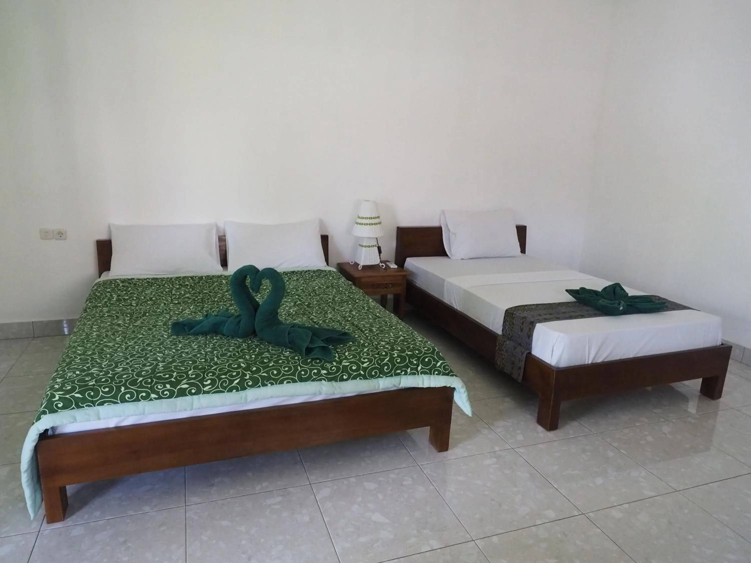 Photo of the whole room, Bed in Argasoka Bungalows