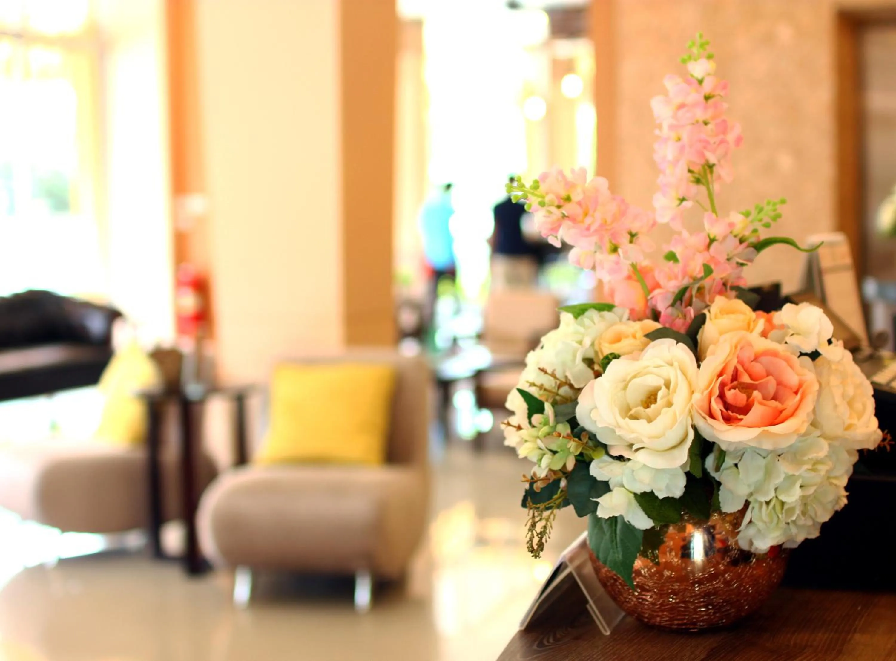 Seating area in Breezotel - SHA Certified