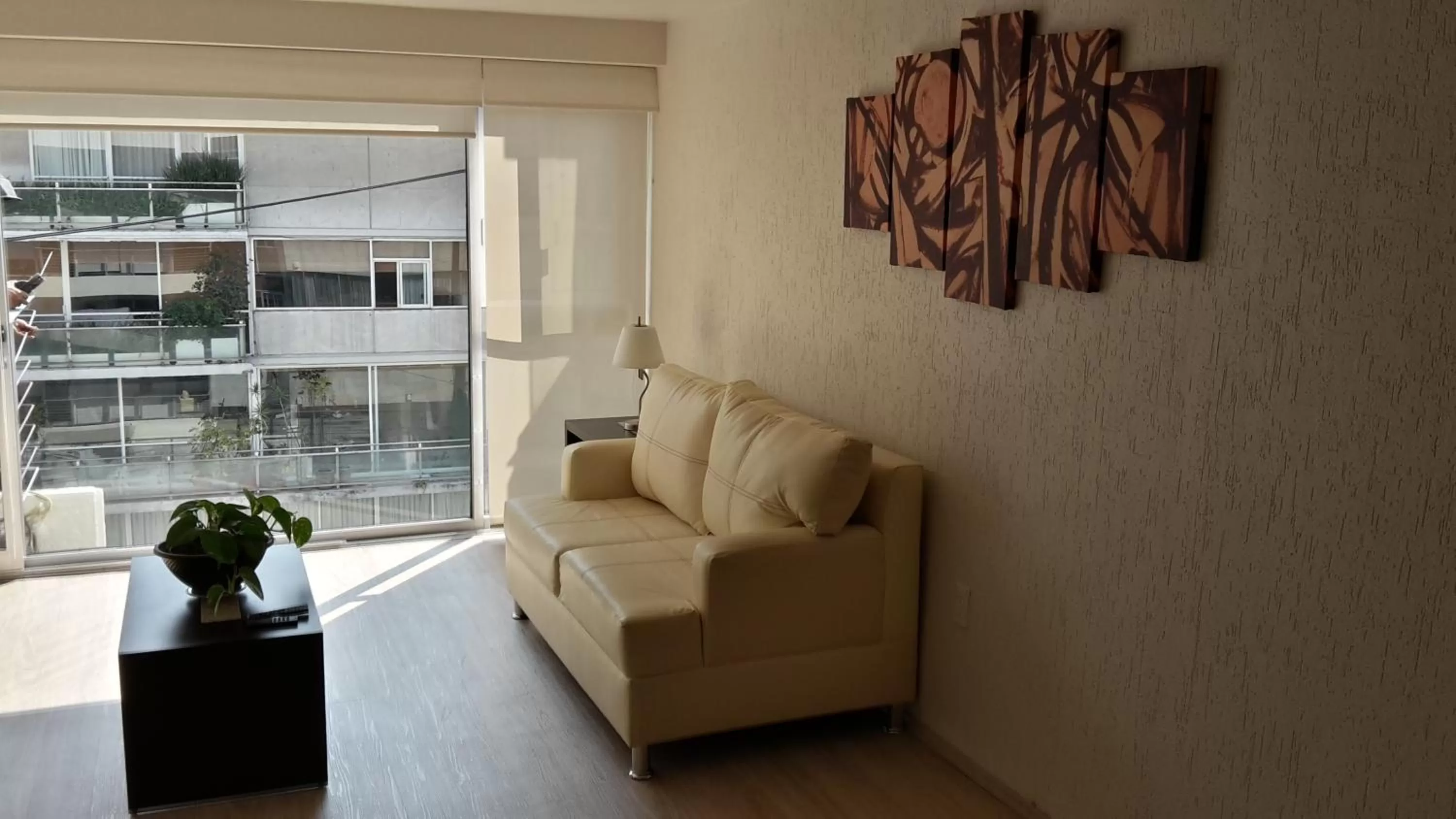 Photo of the whole room in Grupo Kings Suites -Monte Chimborazo 537