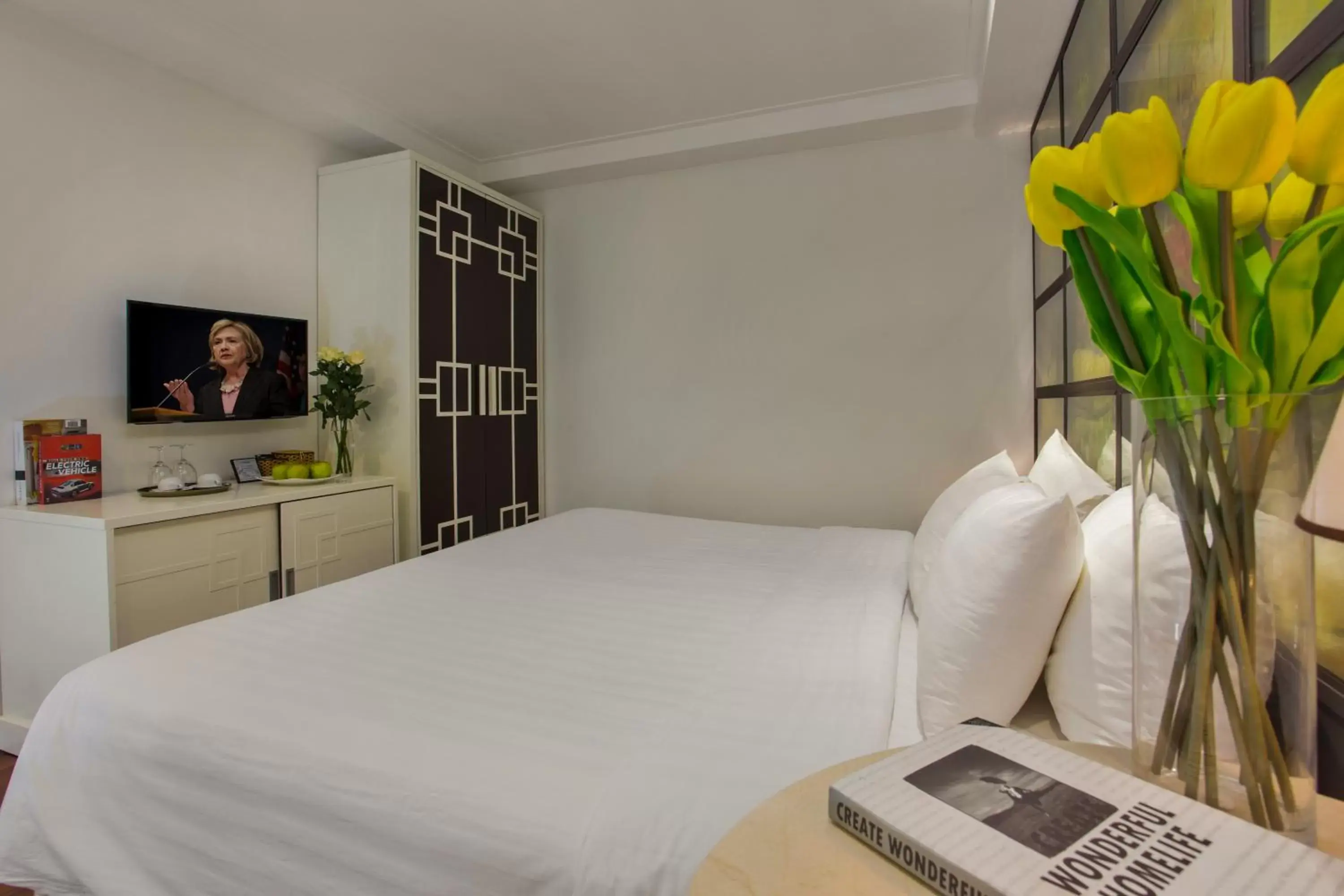 Superior Double or Twin Room - single occupancy in Hanoi La Selva Hotel Superior Double or Twin Room - single occupancy in Hanoi La Selva Hotel