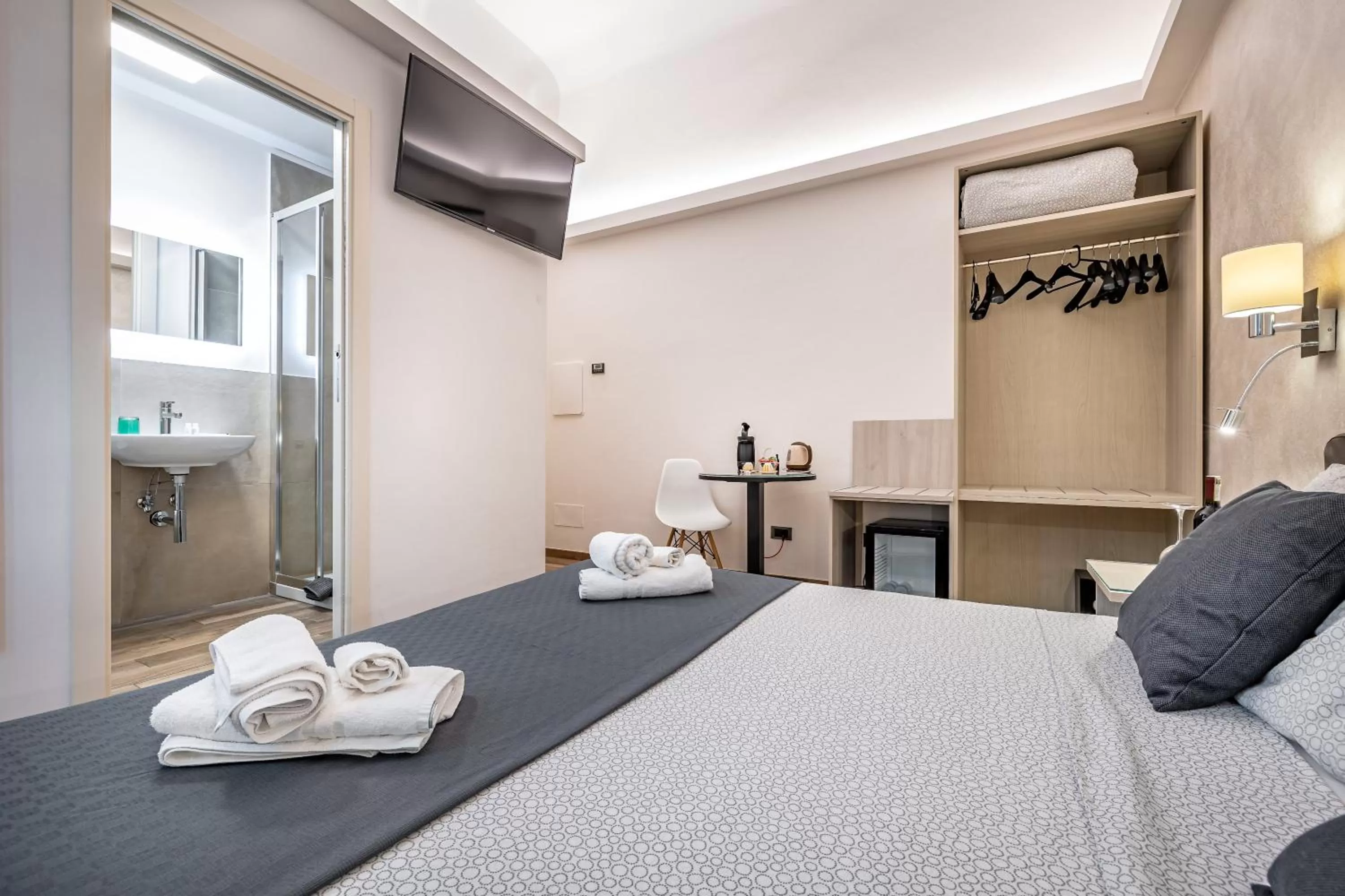 Bed in B&B Lorenzo de' Medici